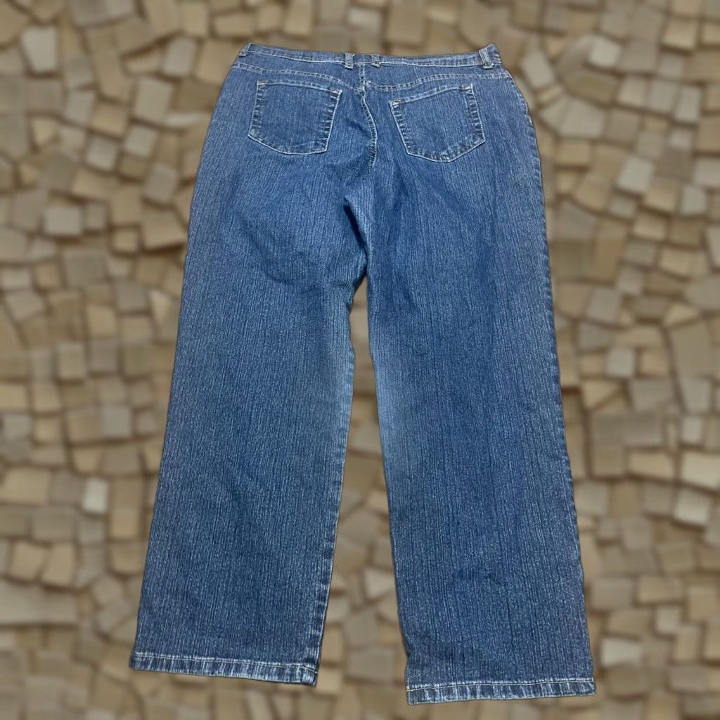 Gloria Vanderbilt Gloria Vanderbilt Jeans Women Size 16 Blue Denim Straight Pockets Regular Size 38" / US 16 / IT 52 - 1 Thumbnail