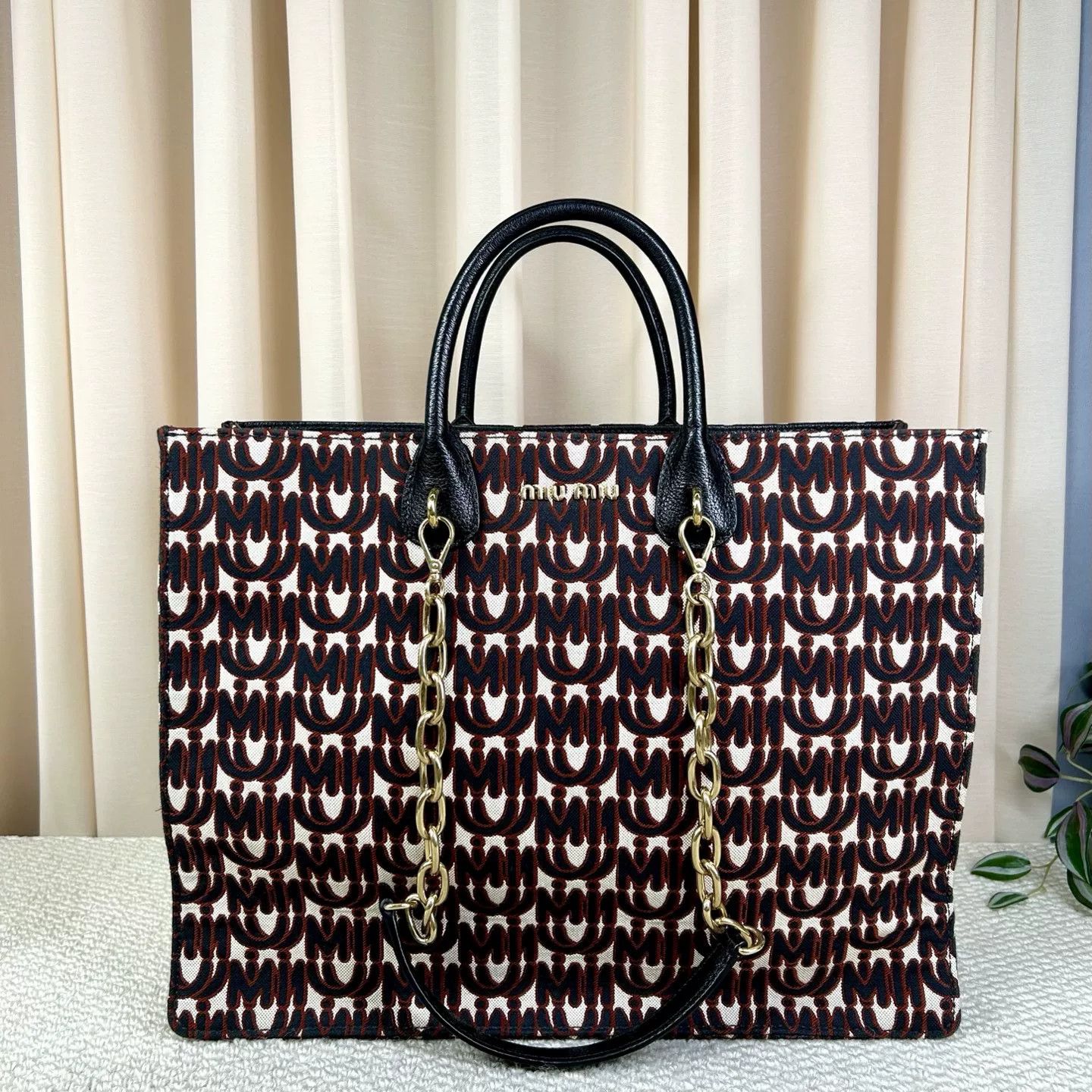 Miu Miu Pre-loved Bag Very good condition Size ONE SIZE - 1 Thumbnail