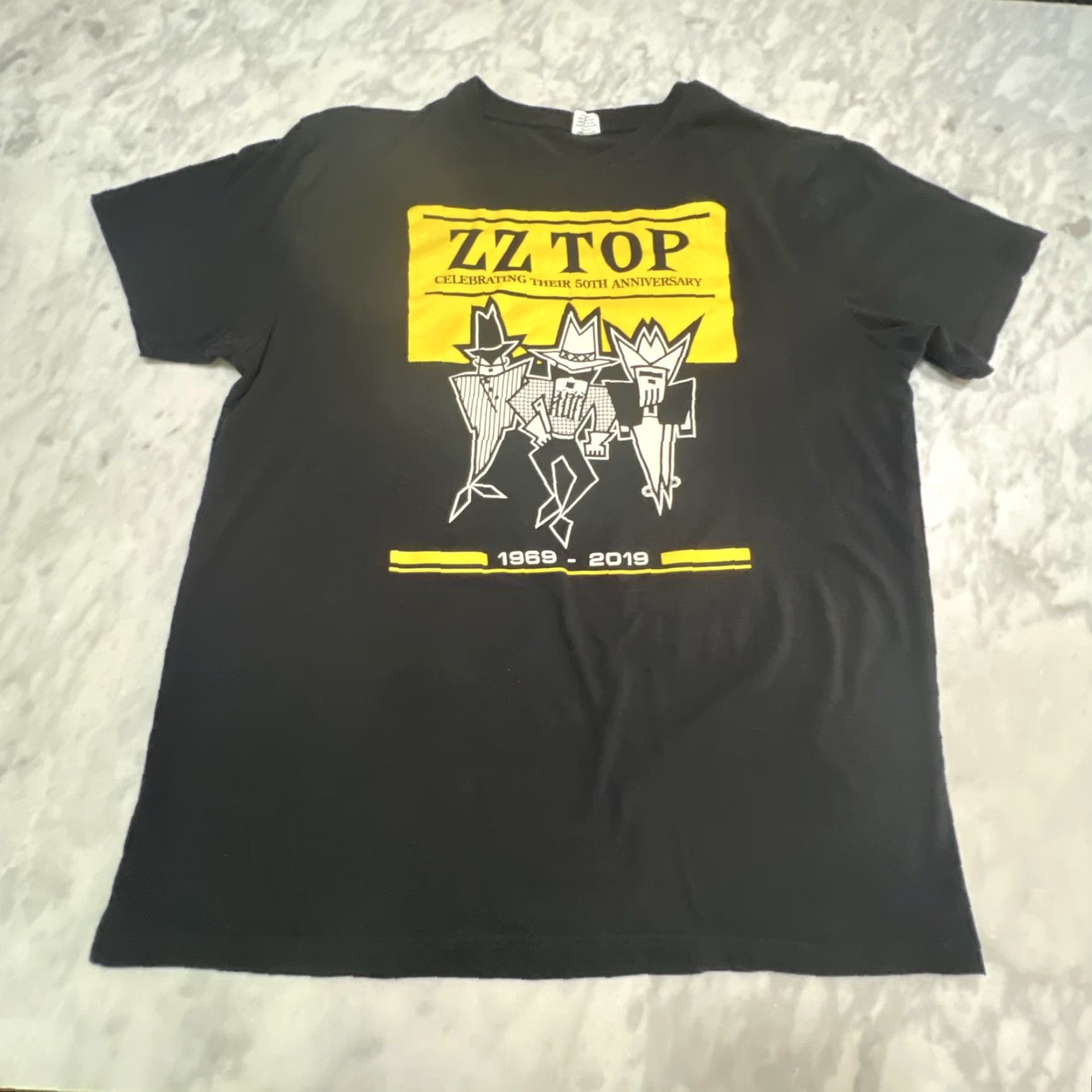 Vintage ZZ Top 50th Anniversary T Shirt Men 2XL Graphic Black Faded CJ & K Size US XXL / EU 58 / 5 - 2 Thumbnail