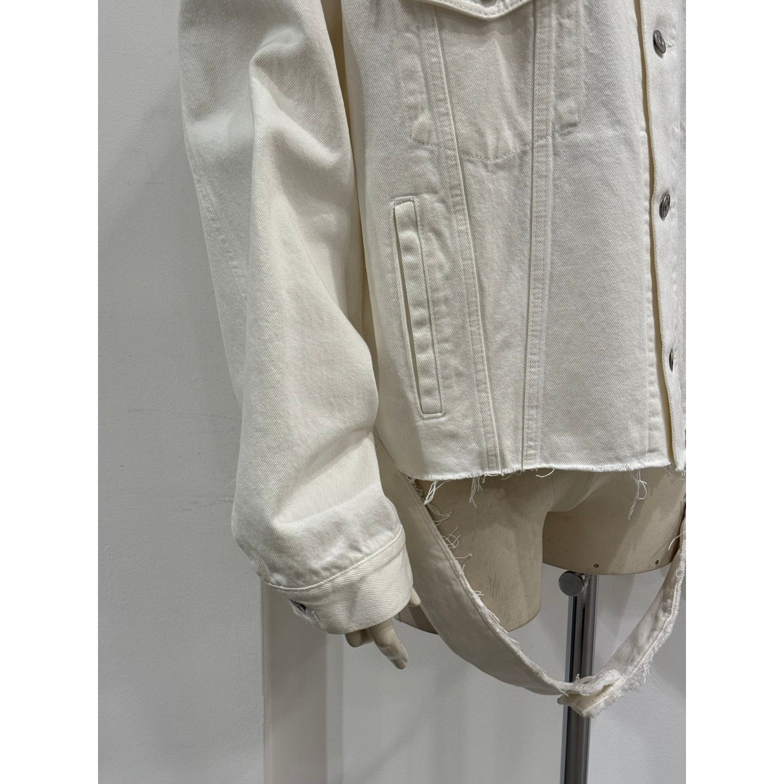 Balenciaga 2018 Balenciaga deconstructed oversized denim jacket Size US S / EU 44-46 / 1 - 3 Thumbnail