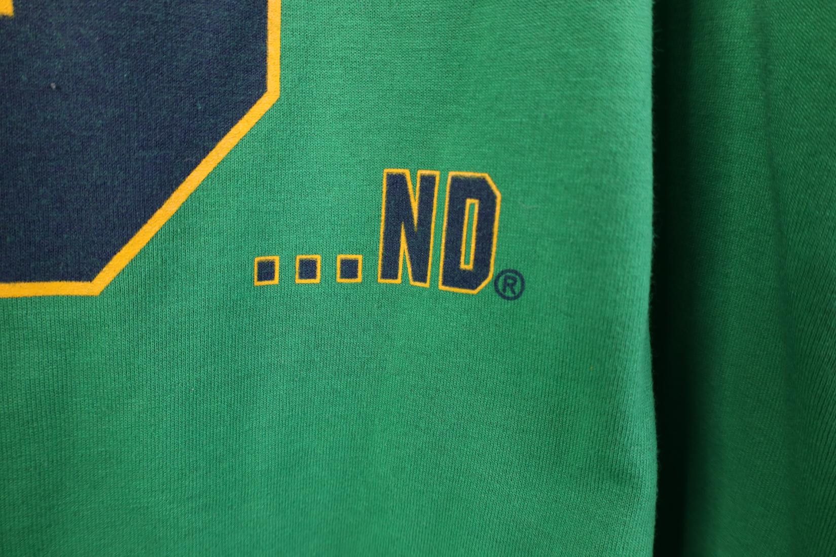 Vintage Vinage 90s Y2K Notre Dame University Basketball T-Shirt Size US XL / EU 56 / 4 - 10 Thumbnail