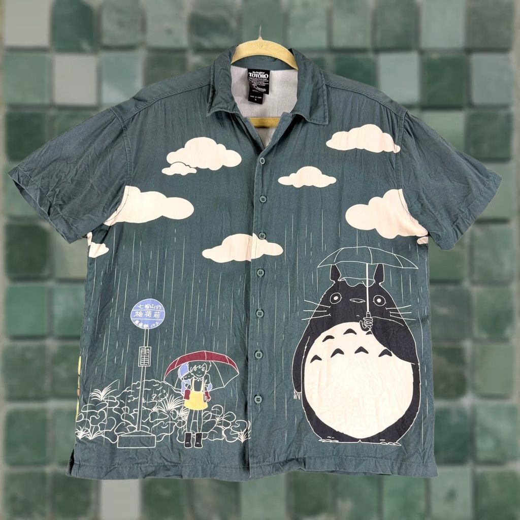 Vintage Her Universe Totoro Button-Up Shirt Mens Small Teal Rayon Anime Casual Short Sleeve Shirt Size US S / EU 44-46 / 1 - 1 Thumbnail