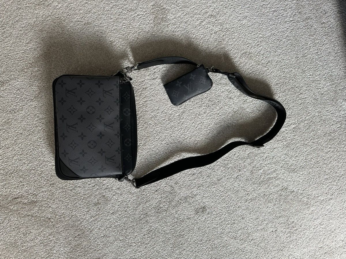 Louis Vuitton Men Trio Messenger Bag