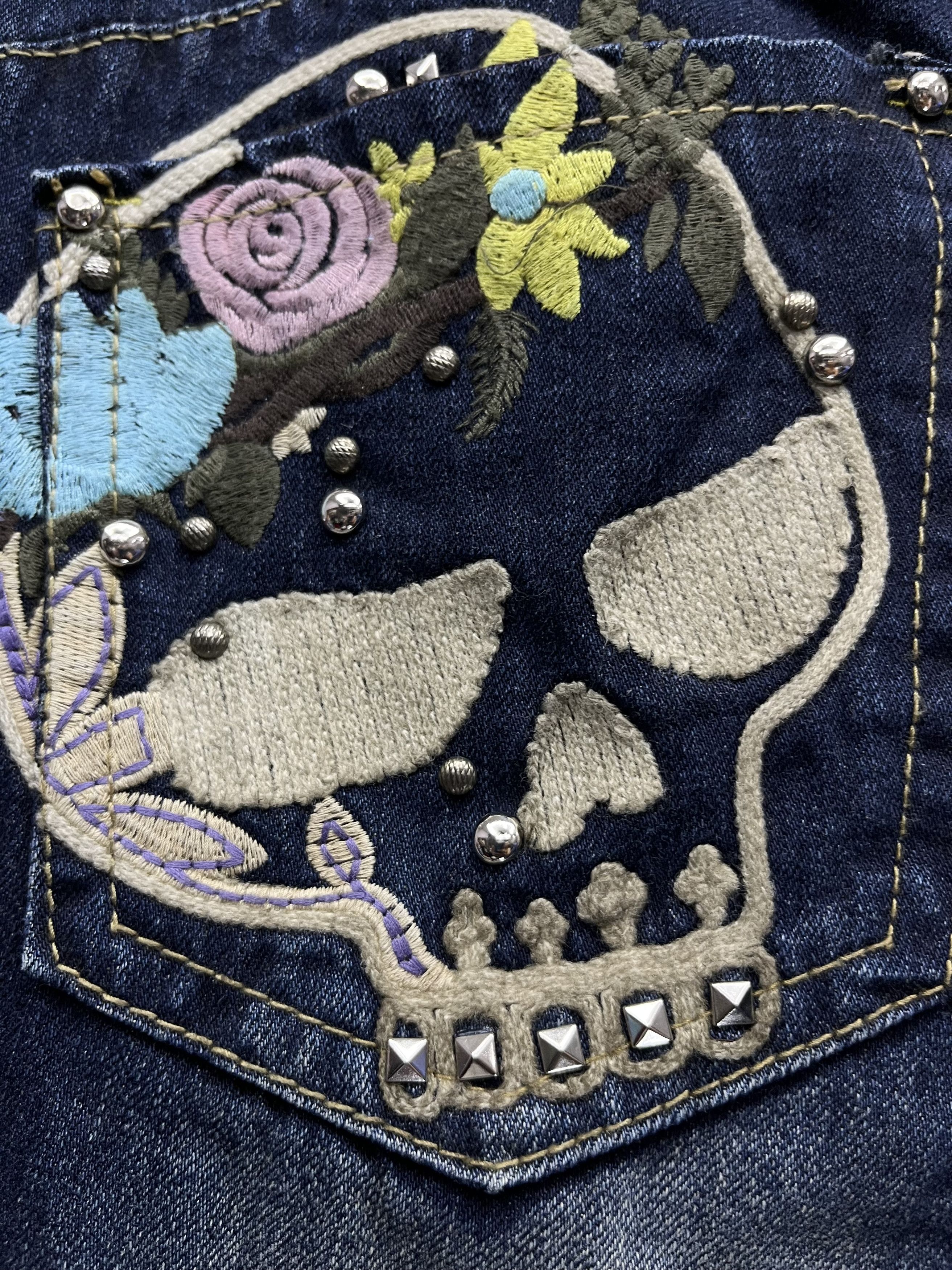 Vintage 🔥Vtg LOLITA CONCEPT CLUB Embroidery Skulls & Flowers Denim Size US 30 / EU 46 - 4 Thumbnail