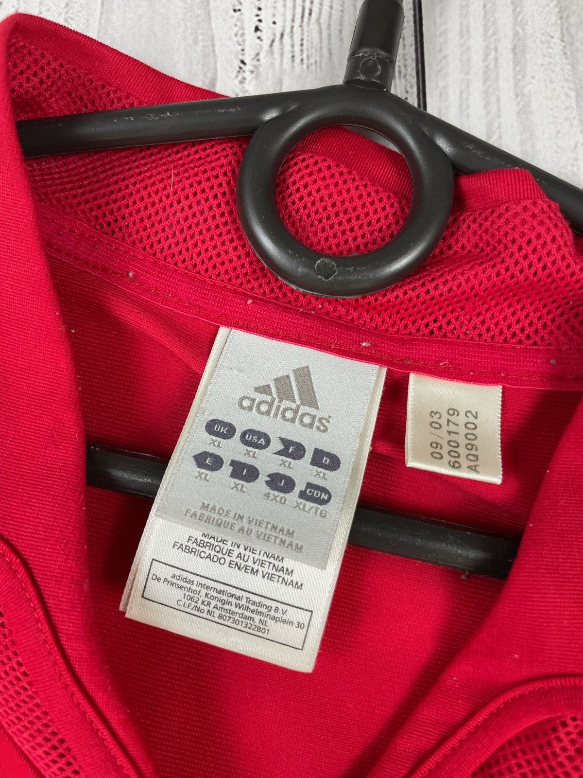 Adidas Vintage adidas Spain soccer jersey size XL Espania Size US XL / EU 56 / 4 - 4 Thumbnail