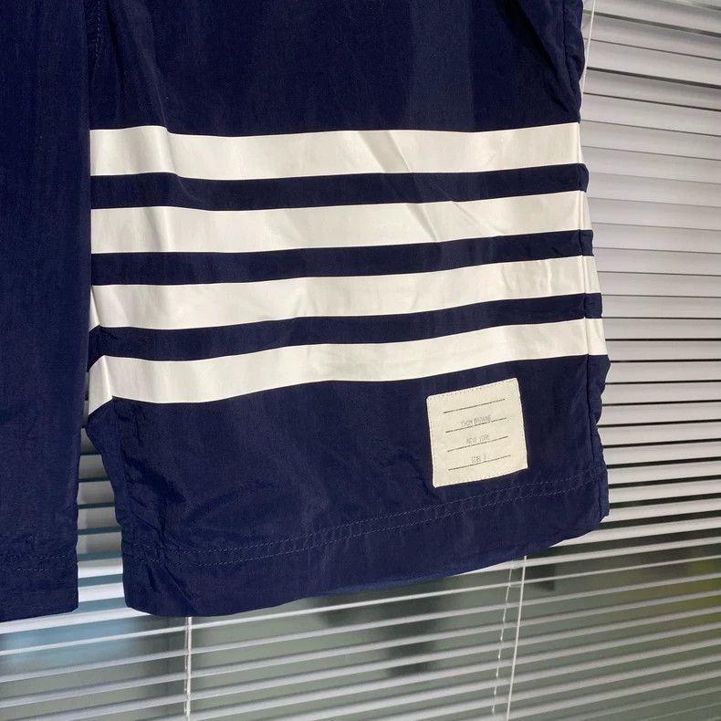 Thom Browne Thom Browne size3 Casual shorts Size US 27 - 2 Thumbnail
