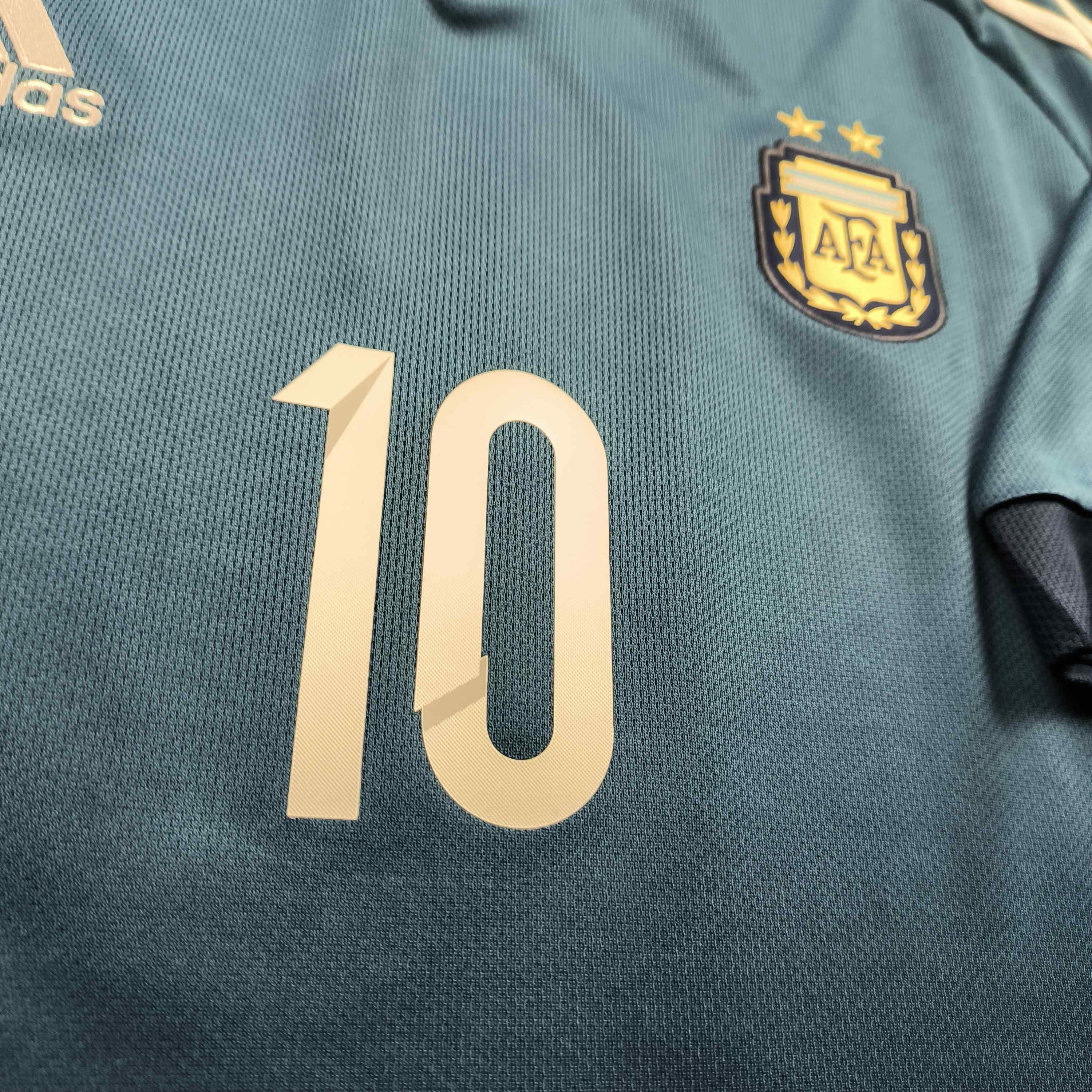 Adidas Argentina 2015-17 Adidas away Messi football jersey size XL Size US XL / EU 56 / 4 - 3 Thumbnail