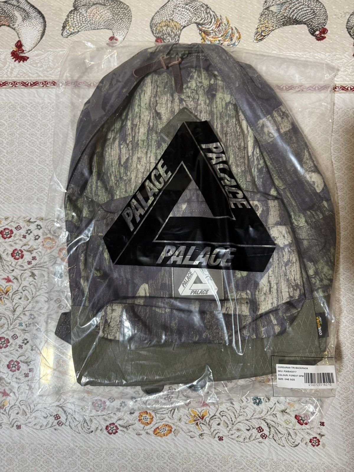 Palace PALACE CORDURA TRI-BACKPACK Camo Forest DPM Graphic Print Size ONE SIZE - 9 Thumbnail