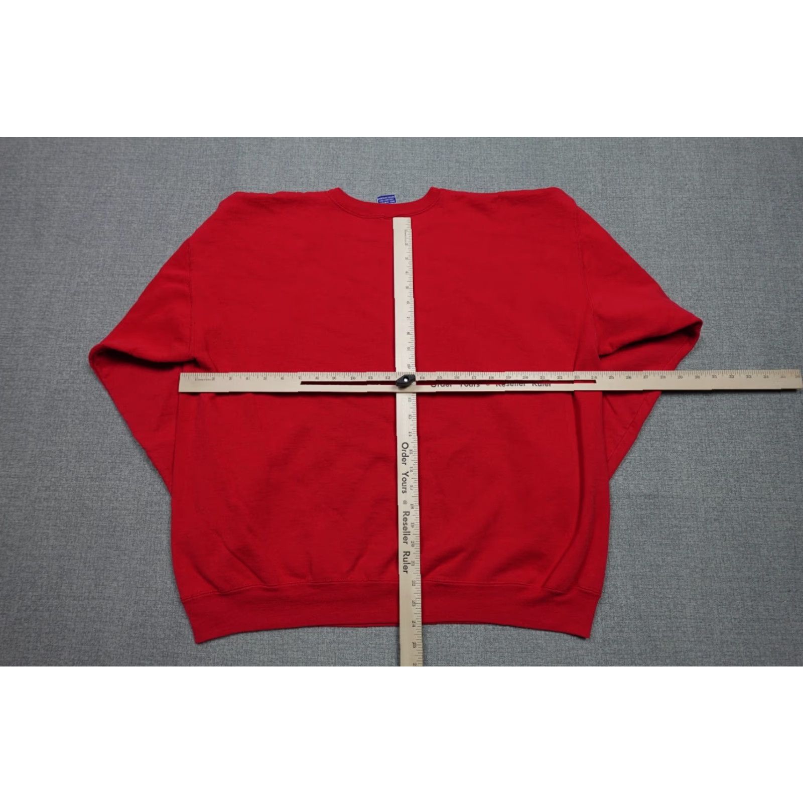 Champion VINTAGE Champion Sweater Mens L Red C Logo Crewneck Sweatshirt Front C Logo Wool? Size US L / EU 52-54 / 3 - 5 Thumbnail
