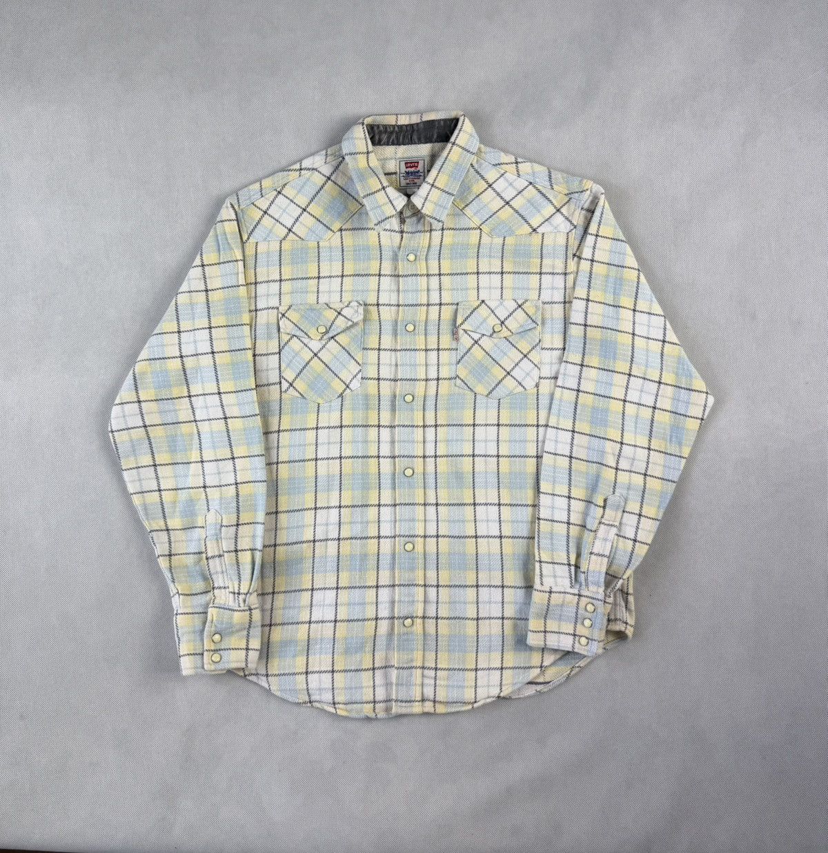 Levi's Unique Levi's Vintage 1996 White Tab Rare Shirt Size US L / EU 52-54 / 3 - 1 Thumbnail
