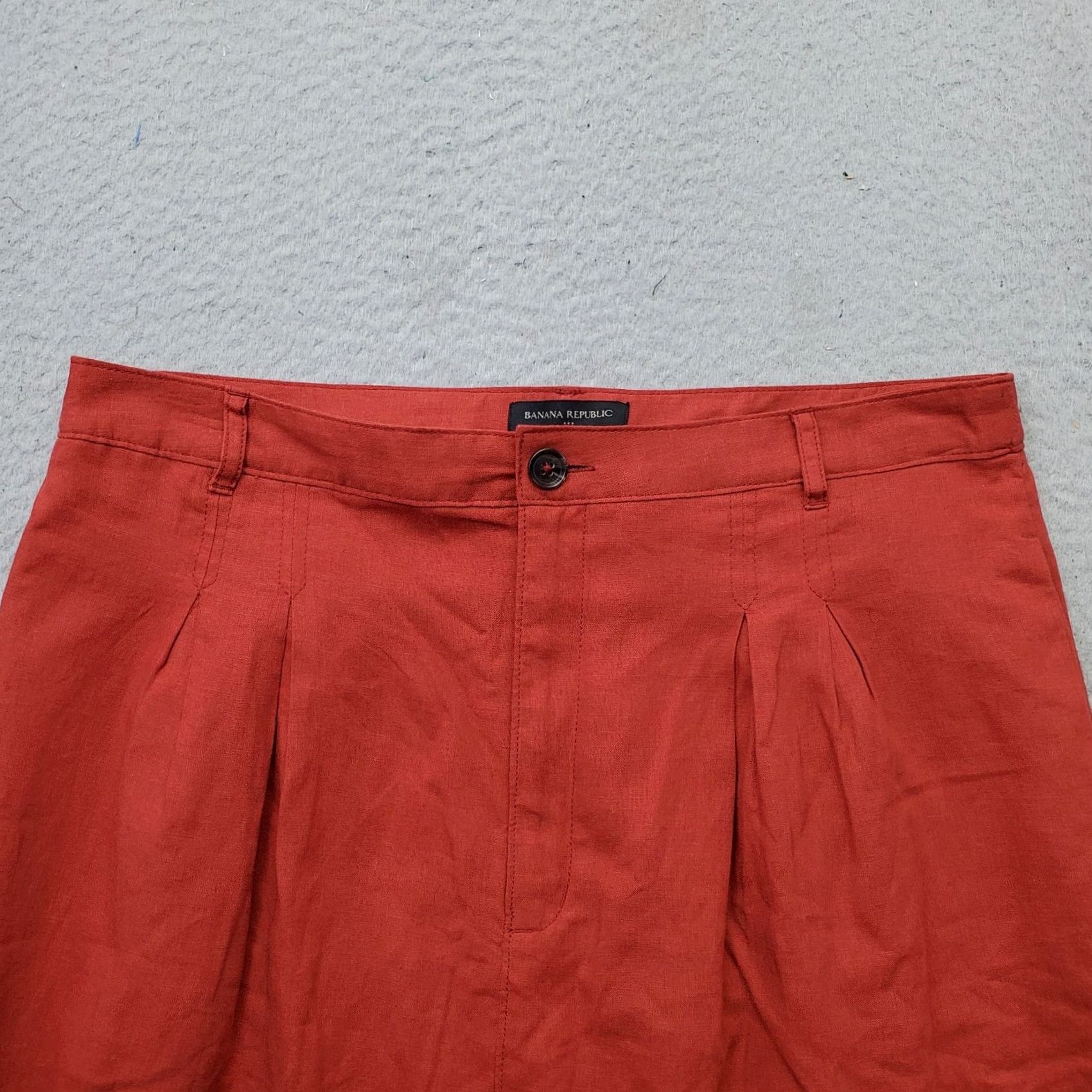 Banana Republic Banana Republic Womens Size 16P Red Linen Midi Skirt Petites A-Line Pleated Front Pockets ZipperButton Vented Size 38" / US 16 / IT 52 - 7 Thumbnail