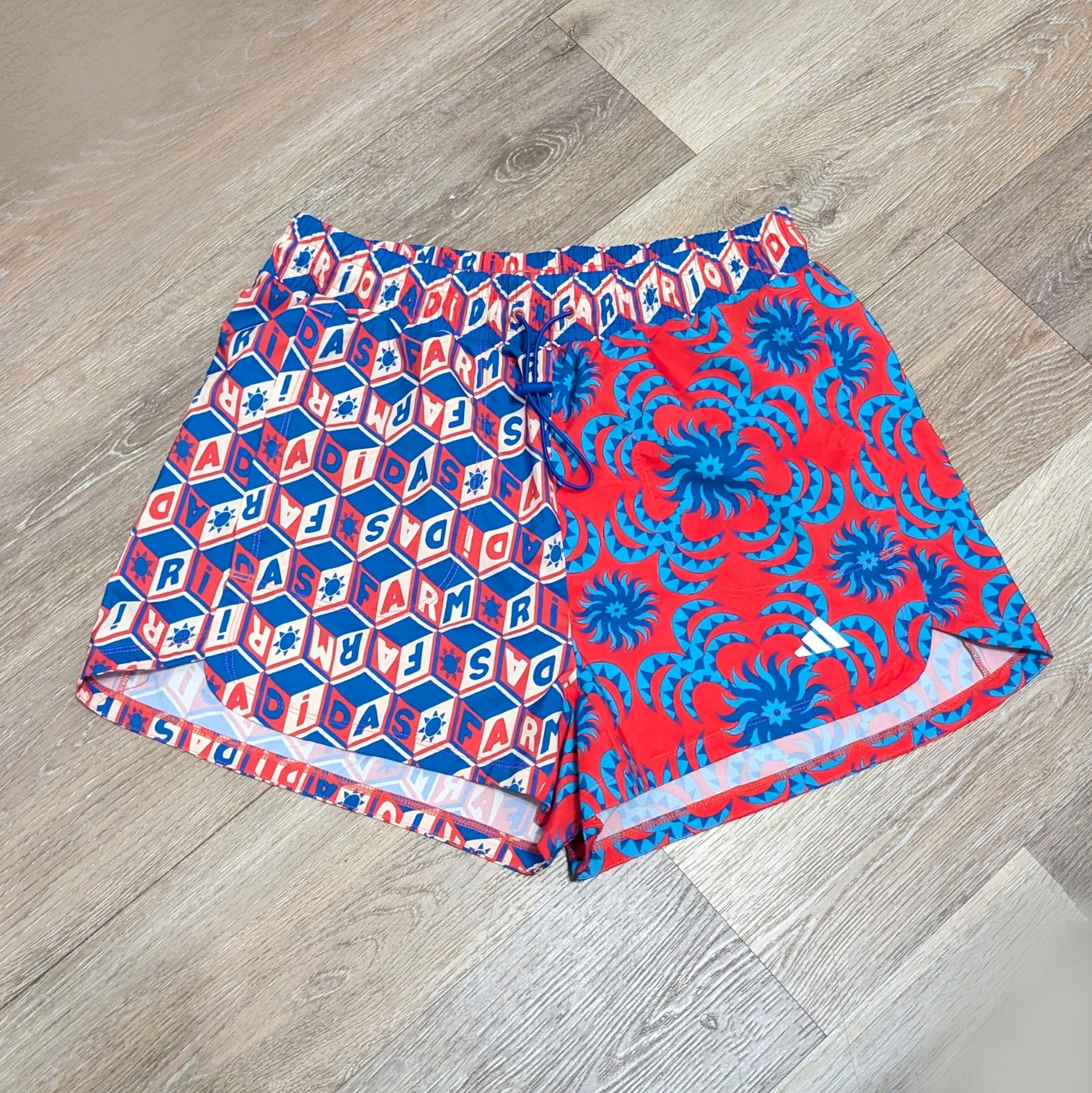 Farm Rio Adidas x Farm Rio pacer shorts running athletic size S Size 27" / US 4 / IT 40 - 1 Thumbnail
