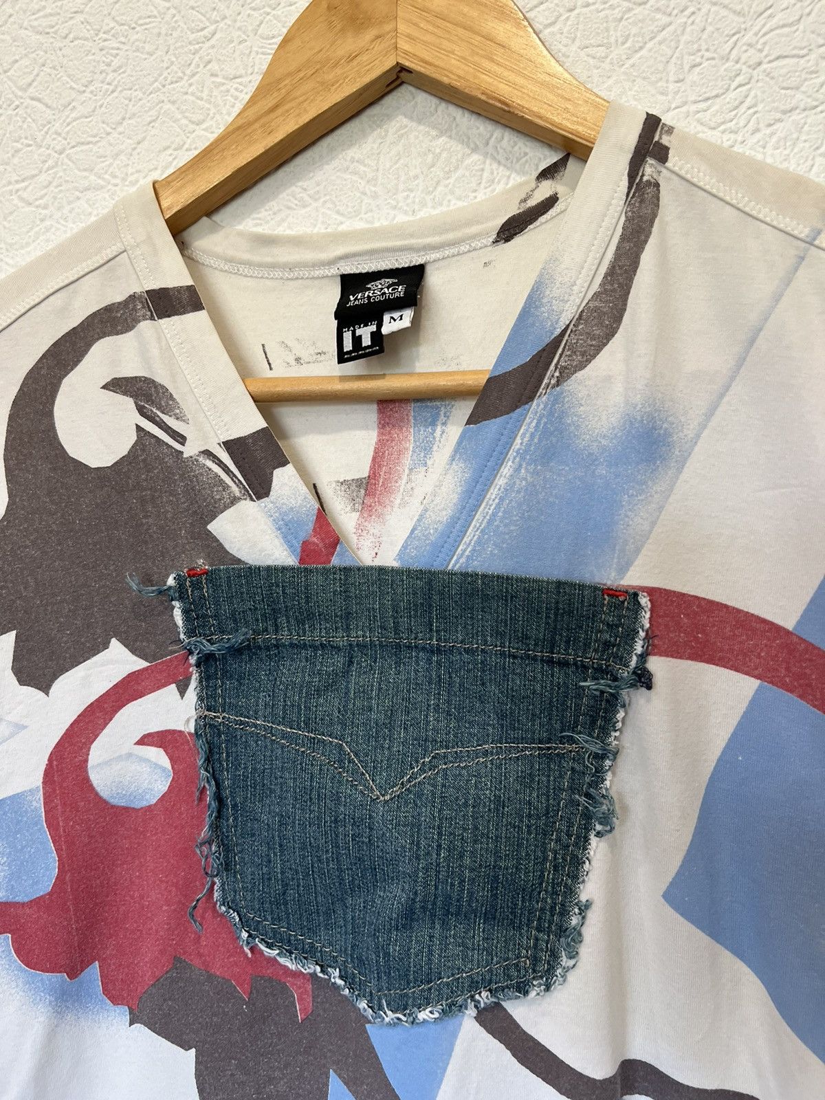 Versace Jeans Couture Vintage Versace Jeans Couture T Shirt Tee Centre Pocket Size M / US 6-8 / IT 42-44 - 2 Thumbnail