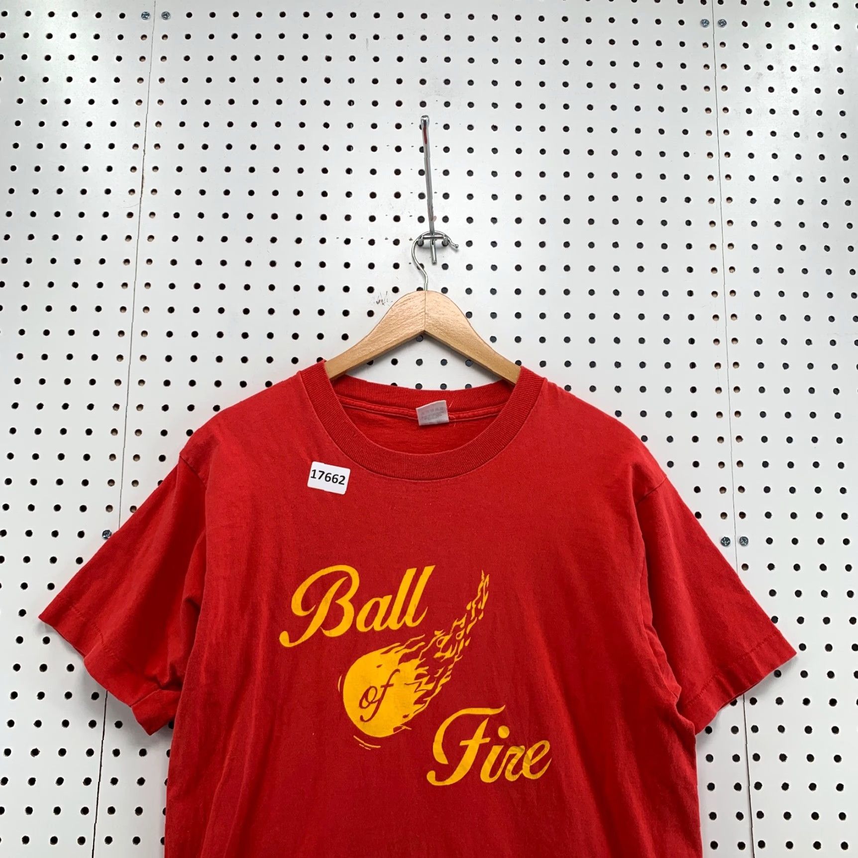 Fruit Of The Loom VINTAGE Ball Of Fire Red Shirt Cotton T-Shirt Mens 90s Stitch Crew Neck Short Sleeve Fruit of the Loom 20X29 90s Theme Size US L / EU 52-54 / 3 - 2 Thumbnail