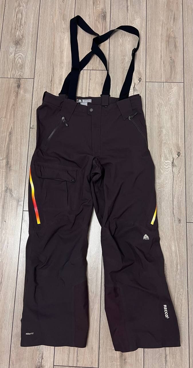 Nike acg storm fit pants hot sale