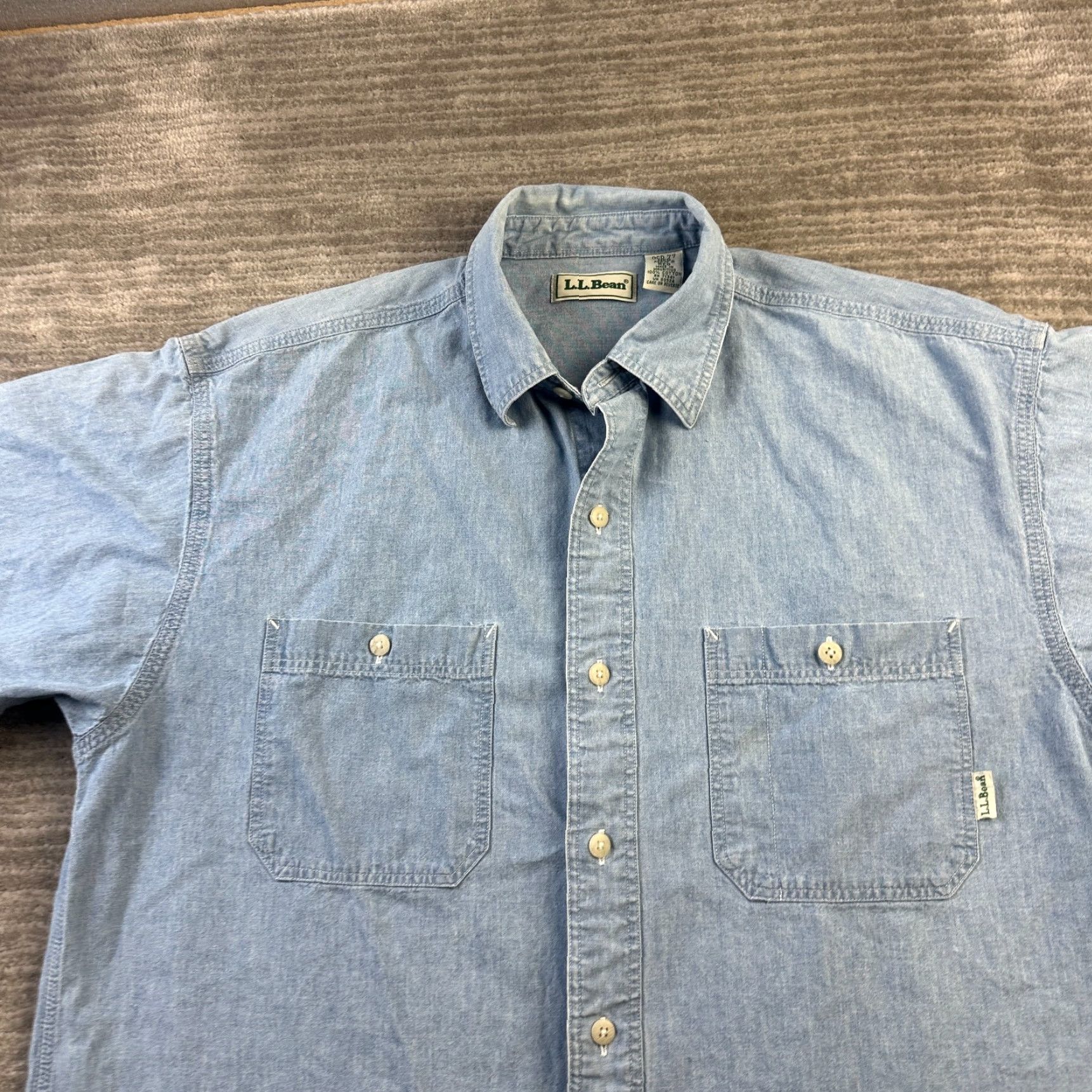 Vintage LL Bean Shirt Medium Blue Jean Chambray Button Up Cotton Work Double Pocket Mens Size US M / EU 48-50 / 2 - 3 Thumbnail