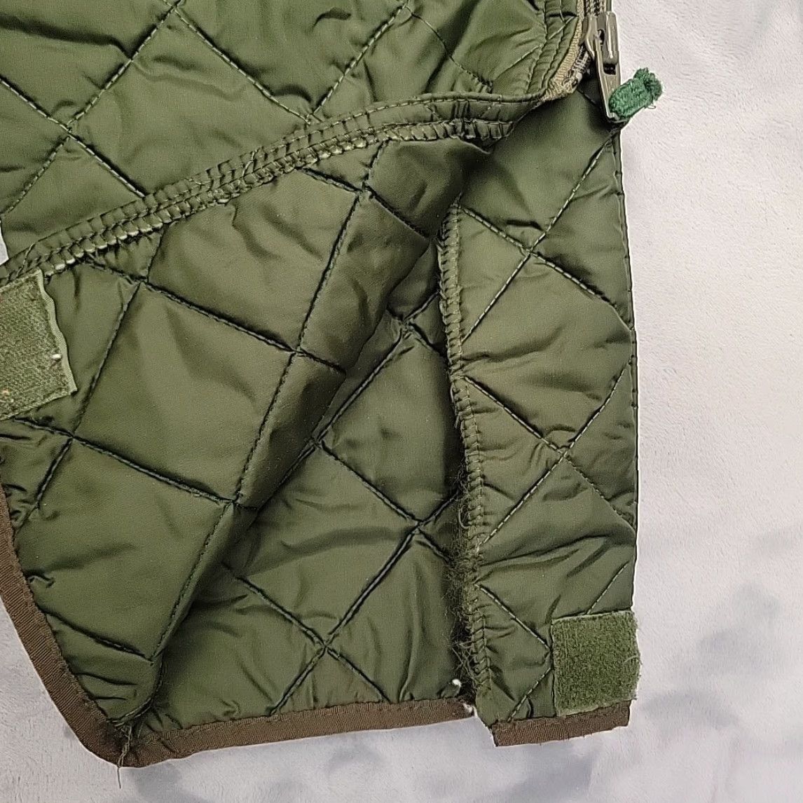 Olive US Army Pants Mens Small Olive Extreme Cold Weather Insulated Quilted Liner Size US 30 / EU 46 - 4 Thumbnail