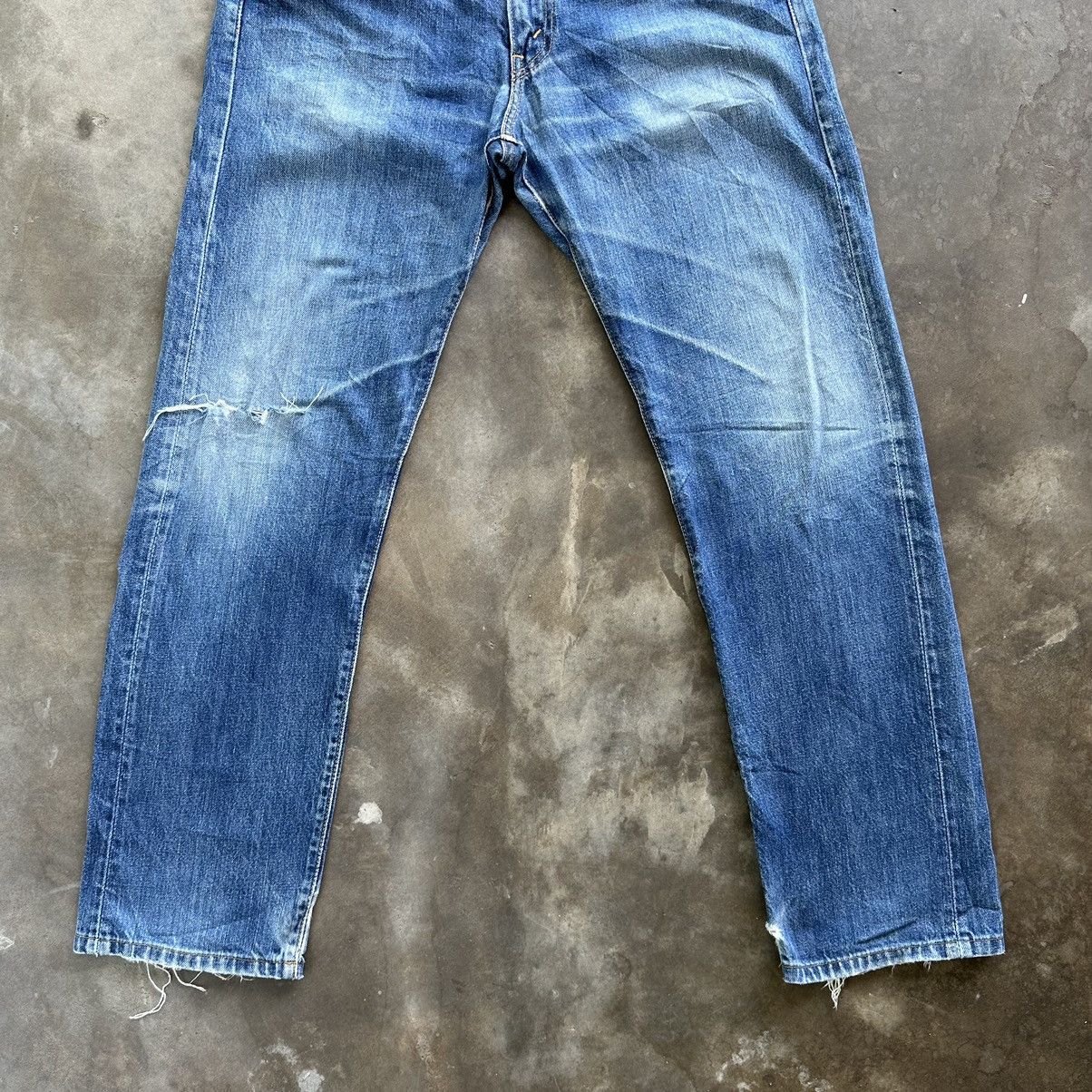 Jean × Levi's × Vintage Vintage Levi’s 505 Distressed Faded Denim Jean Pant W34 Size US 34 / EU 50 - 3 Thumbnail