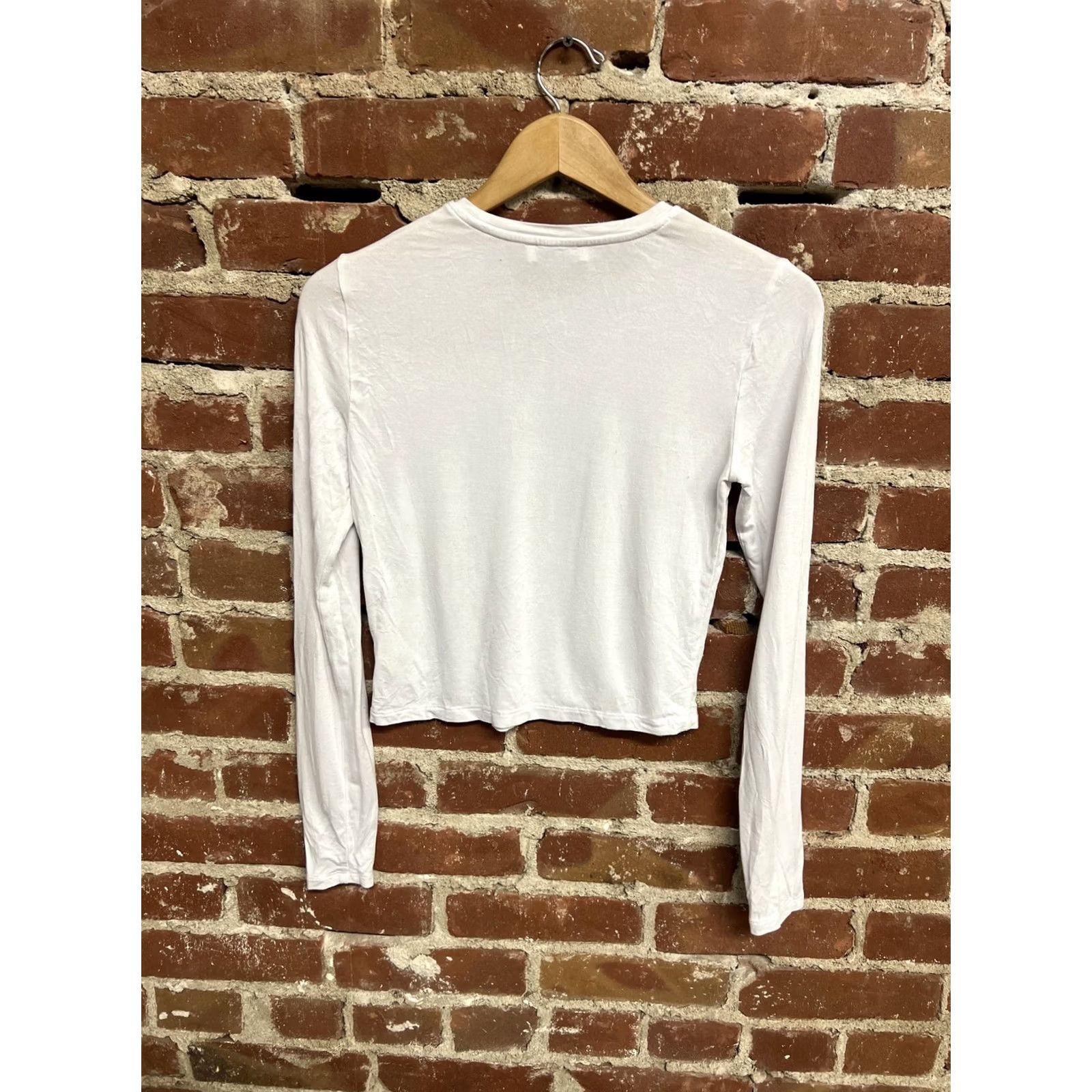 Aritzia Aritzia Babaton Womens T-Shirt Cropped Long Sleeve XS White Size XS / US 0-2 / IT 36-38 - 2 Thumbnail