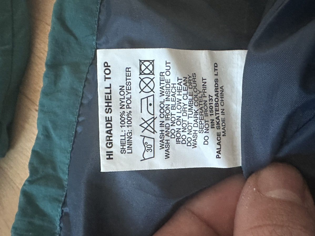 Palace 2017 Palace Hi Grade shell top - brand new Size US XL / EU 56 / 4 - 3 Thumbnail