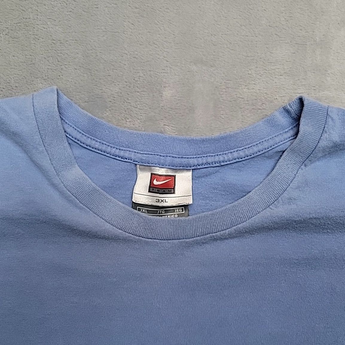 Nike VTG Nike Shirt Mens XXXL Blue 100% Cotton Back Center Swoosh Y2K TEE Size US XXL / EU 58 / 5 - 4 Thumbnail
