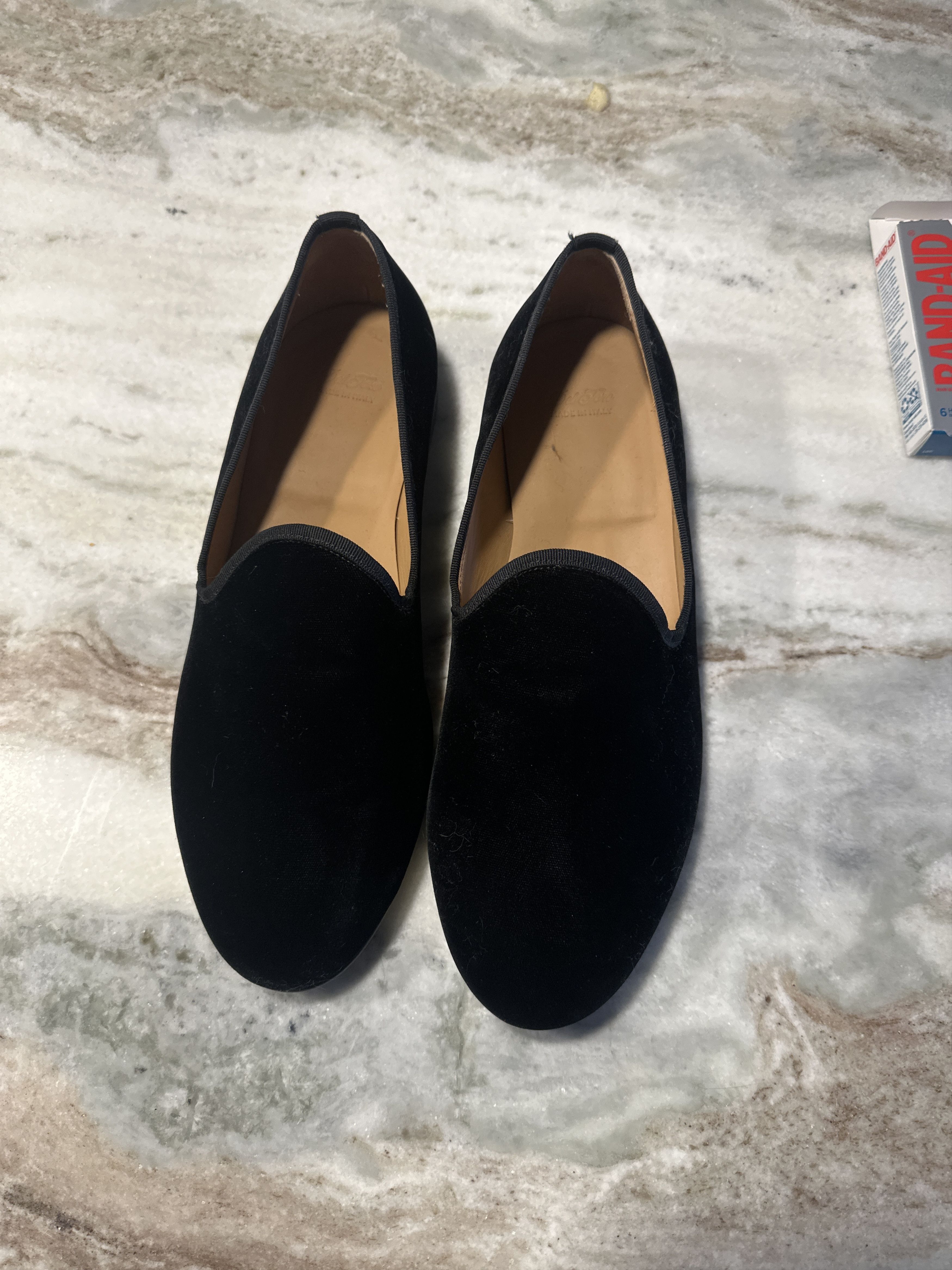 Del Toro Black Velvet Slipper II (Gently Used)