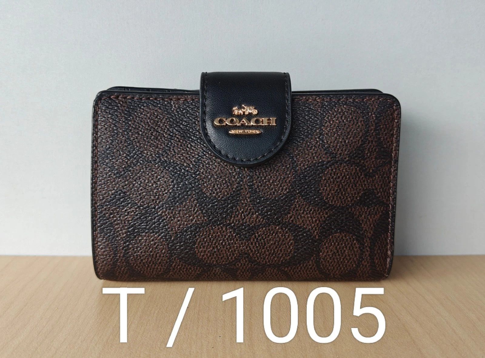 Coach Coach Medium Corner Zip Wallet In Signature T/1005 Size ONE SIZE - 13 Thumbnail