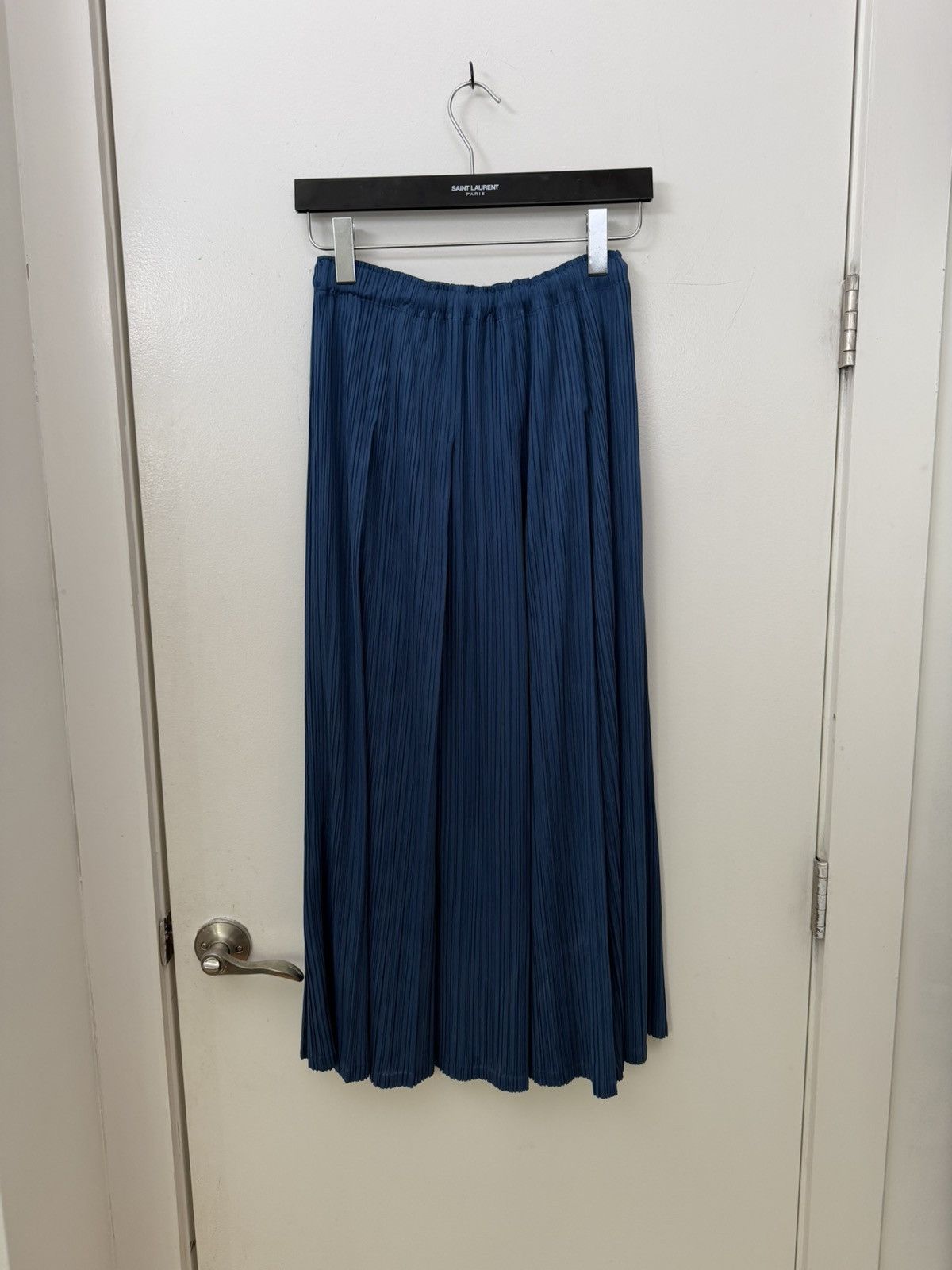 Pleats Please Issey Miyake Pleats Please Blue Pleated Skirt Size 28" / US 6 / IT 42 - 3 Thumbnail