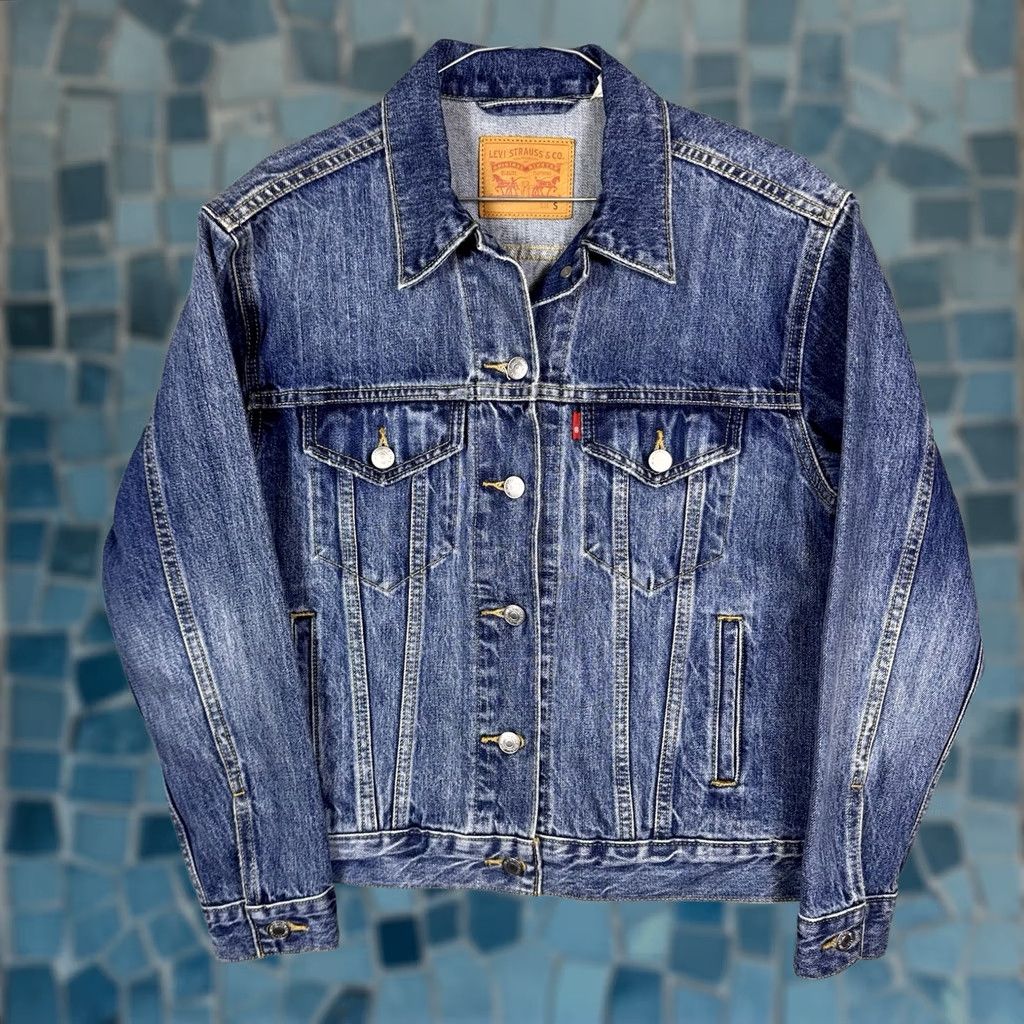Levi's VINTAGE Levi's Trucker Denim Jacket Mens S Regular Blue 38 in Cotton Denim USA Western 80s 90s Biker Leather? No, exclude. Size US S / EU 44-46 / 1 - 1 Thumbnail