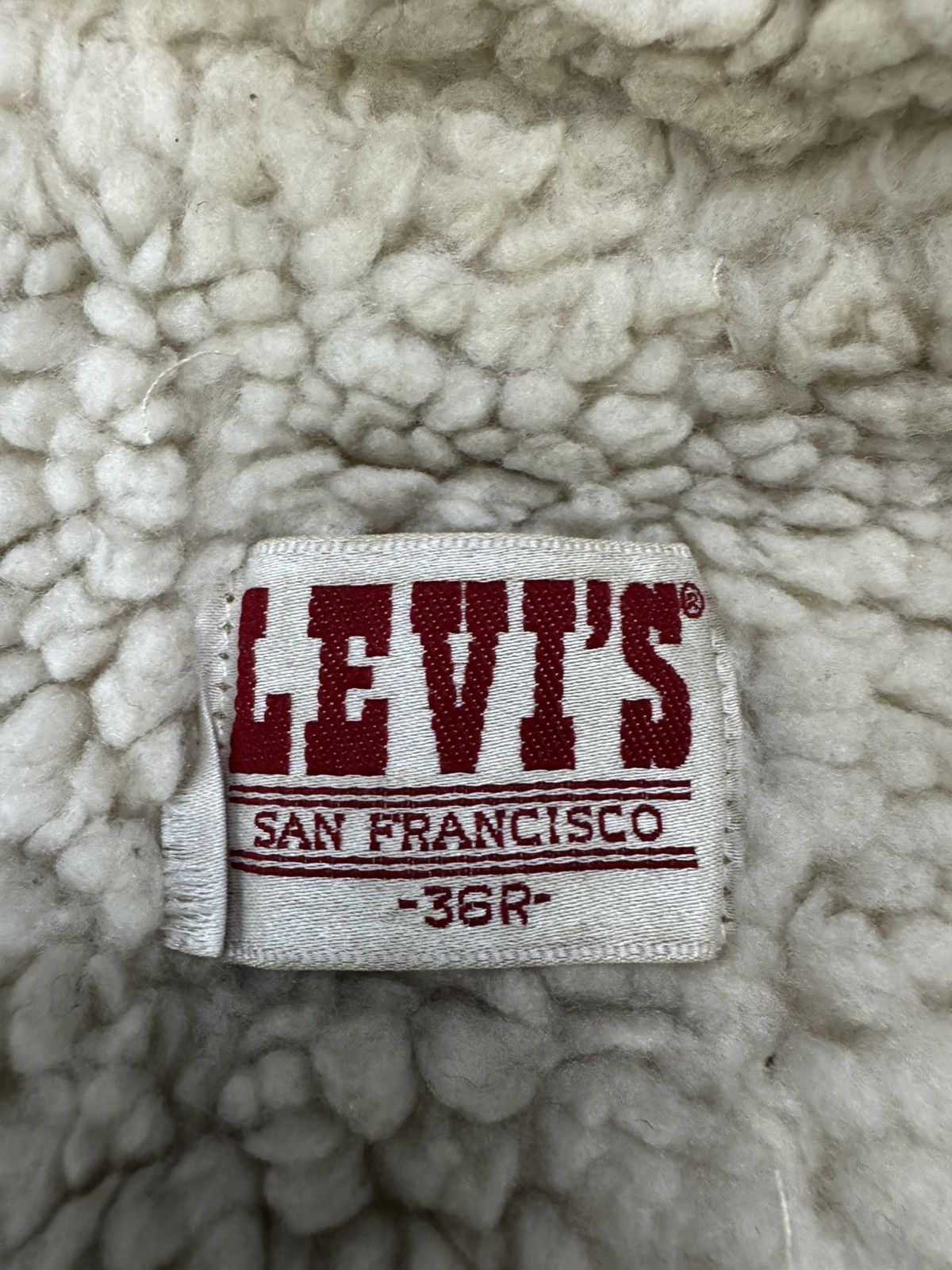 Levi's Vintage Levi's Trucker Jacket Cudoroy Sherpa Lining Size US M / EU 48-50 / 2 - 10 Thumbnail