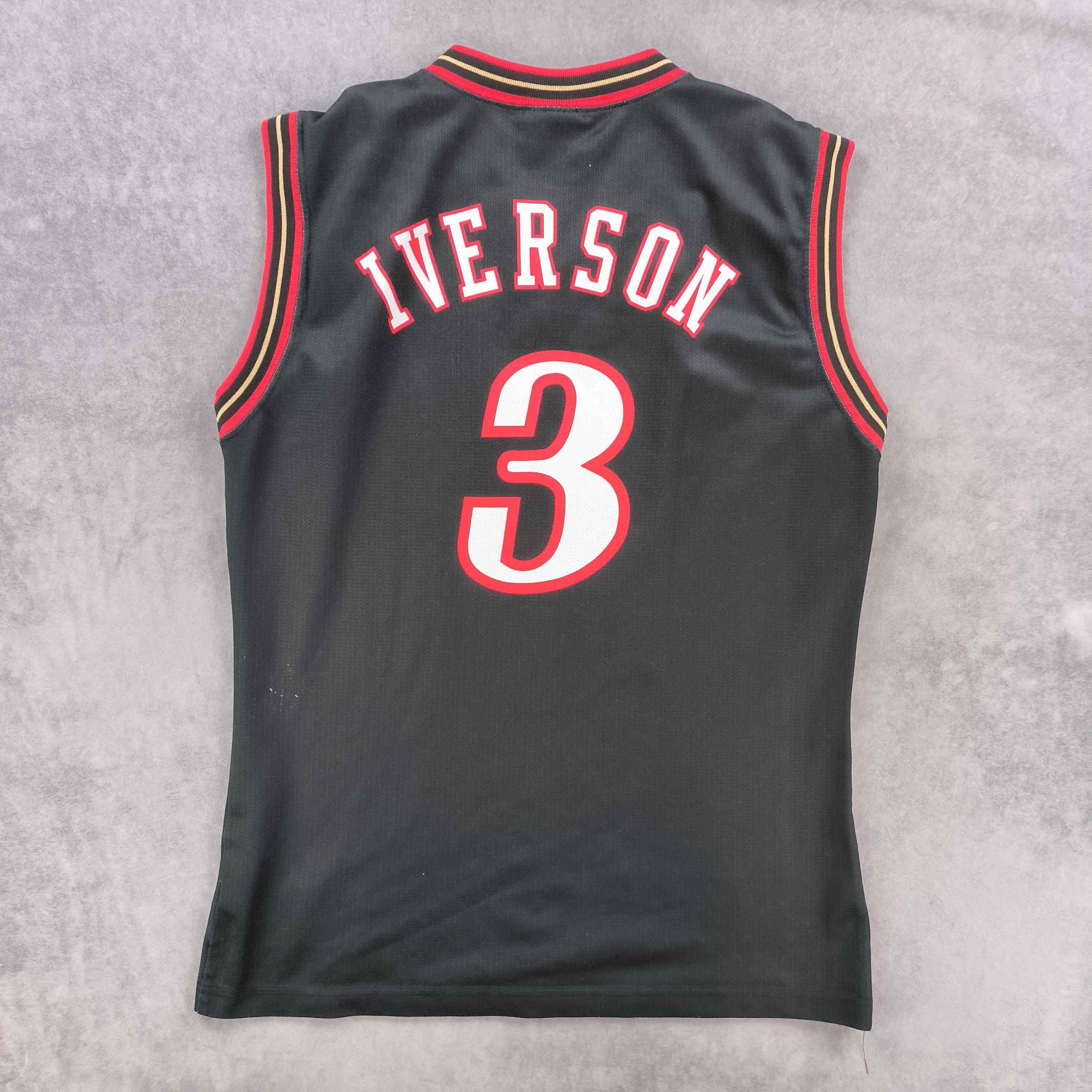 Champion Philadelphia 76ers Allen Iverson Champion EU NBA jersey sz M Size US M / EU 48-50 / 2 - 2 Thumbnail