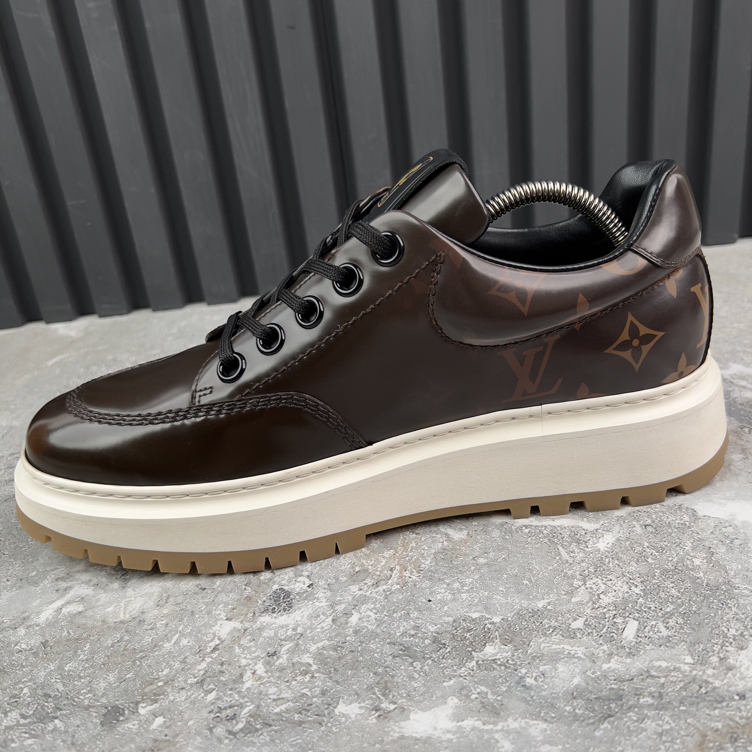 Louis Vuitton LV x NBA Abbesses Derby Sneakers Monogram Patent Leather Size US 8 / EU 41 - 7 Thumbnail