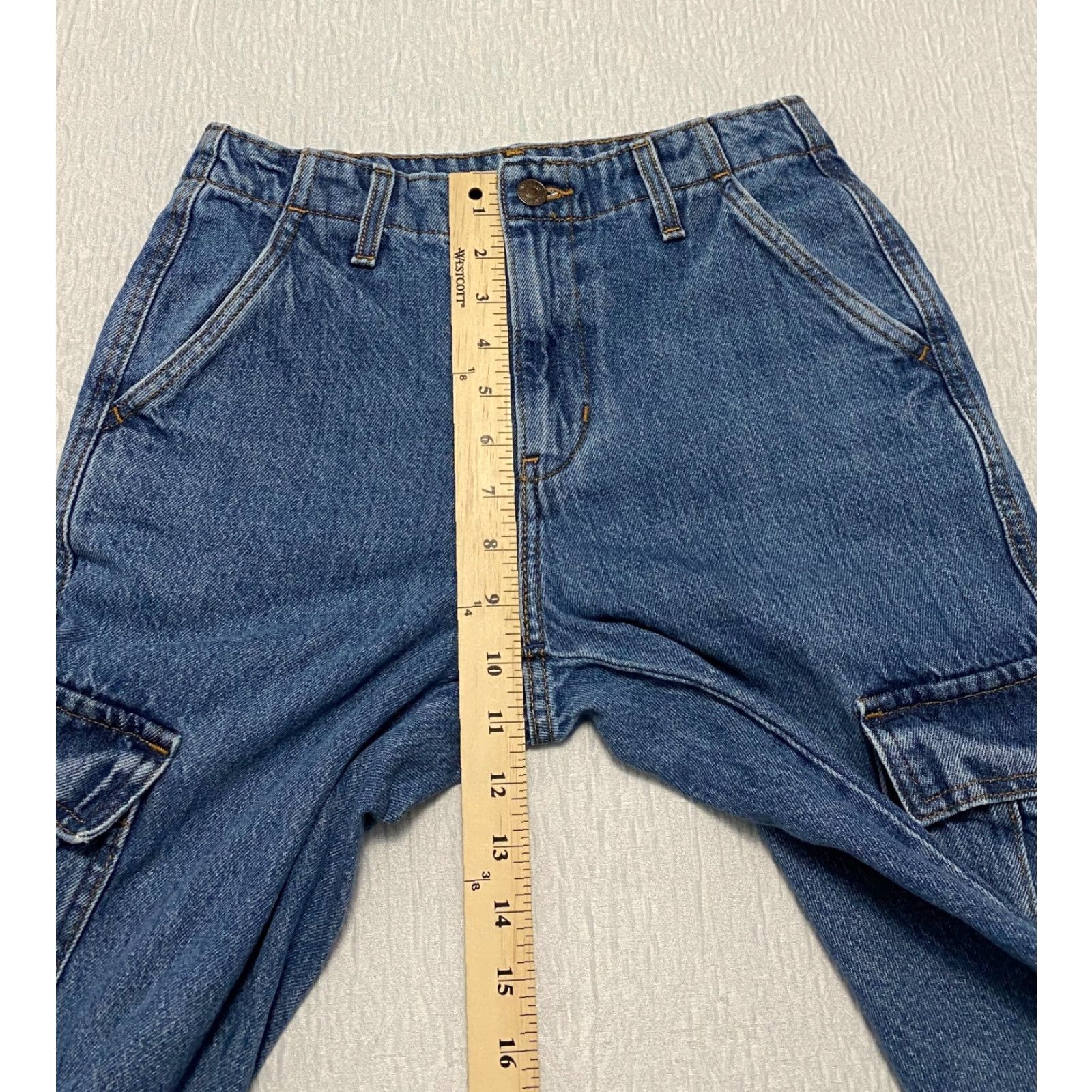 Levi's Levi's Baggy Cargo Jeans Women's Juniors Size 24x32 Blue Denim Raw Hem Jeans Cargo Pocket Wide-Leg Womens Size 27" / US 4 / IT 40 - 5 Thumbnail