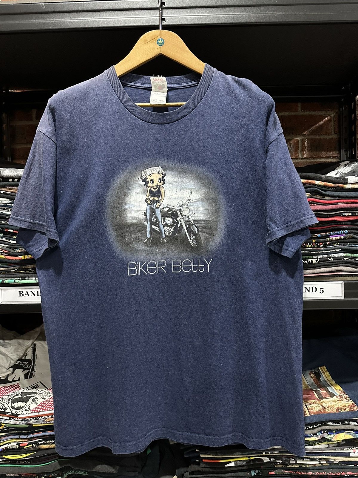 Vintage Thrashed Vintage Biker Betty Boop Sun Faded Tee Size US XL / EU 56 / 4 - 1 Thumbnail