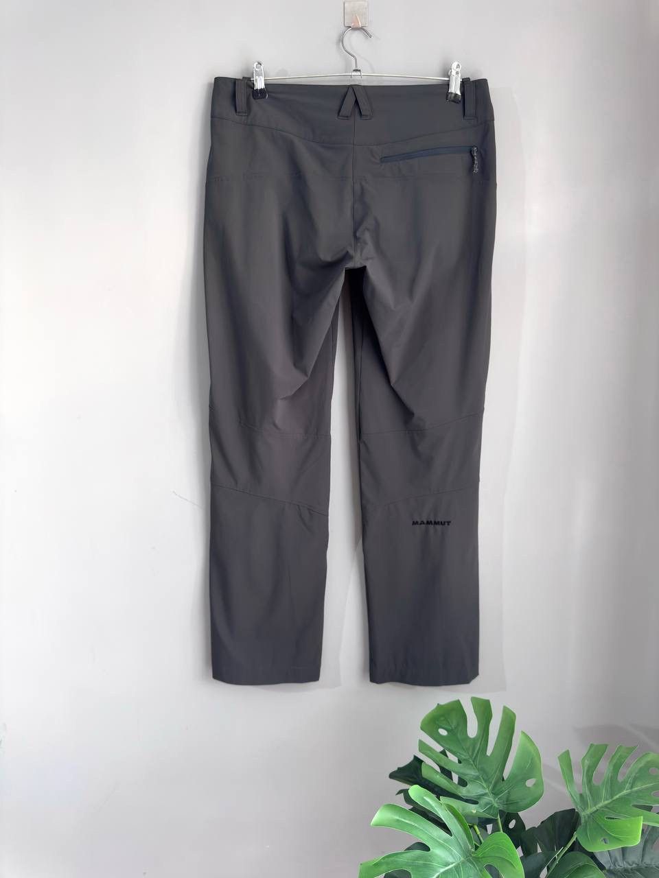 Mammut Mammut Women's Outdoor Hiking Lightweight Pants, UK14 / US10 Size 32" / US 10 / IT 46 - 10 Thumbnail