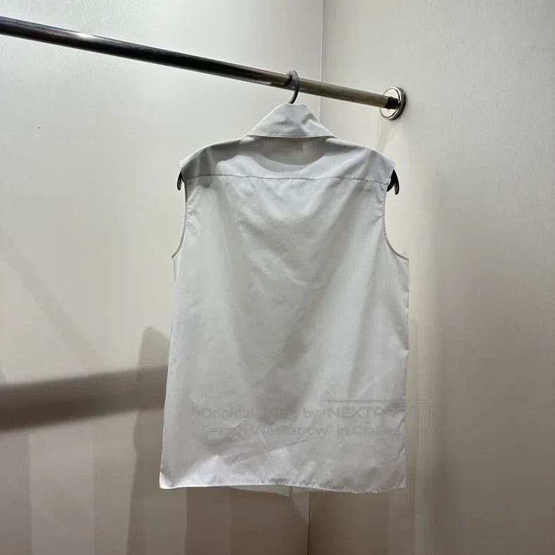 Chanel Chanel Logo diamond button collar sleeveless shirt Size XS / US 0-2 / IT 36-38 - 2 Thumbnail
