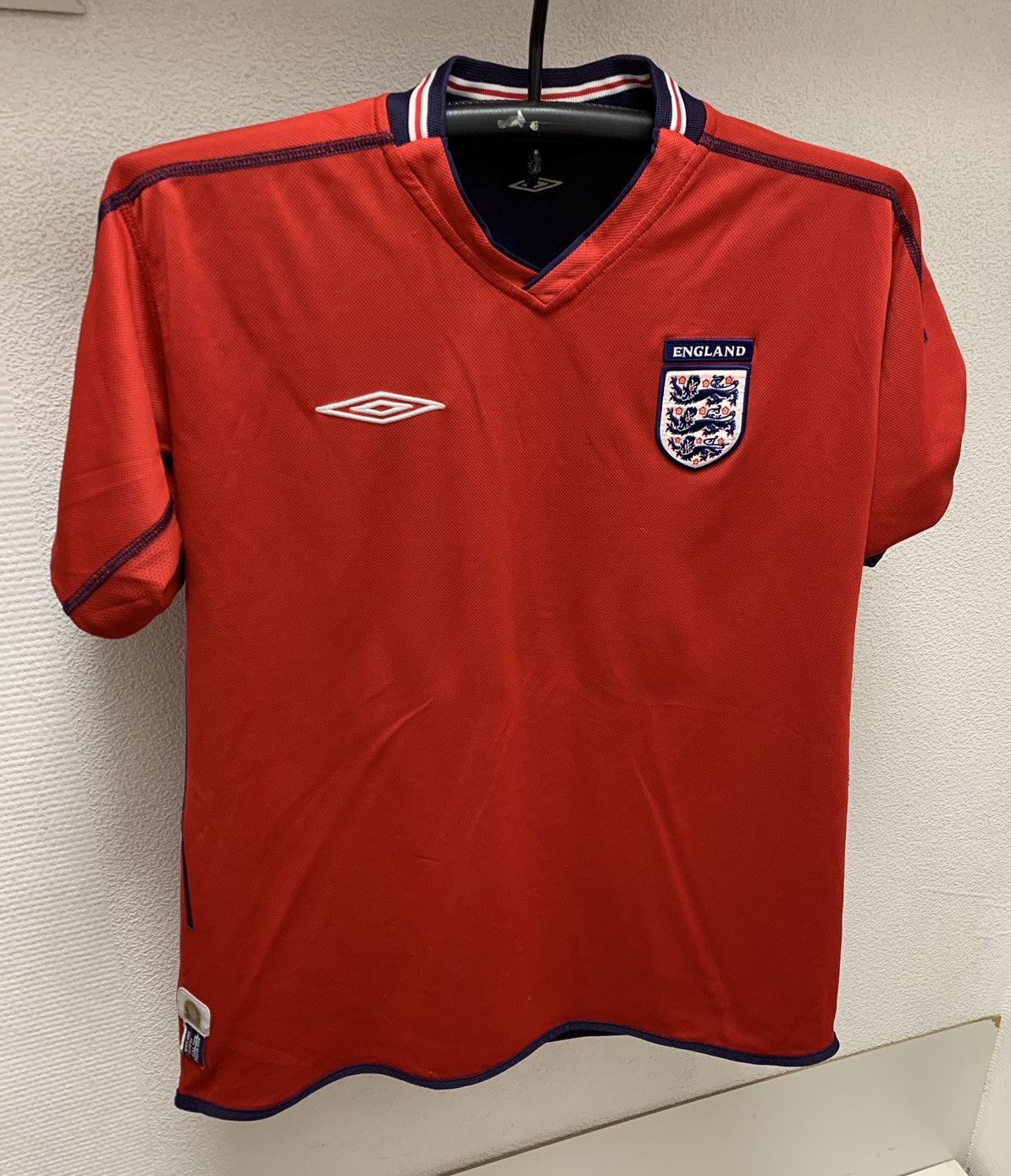 Umbro England umbro vintage soccer jersey reversible 2002 M-L sz Size US M / EU 48-50 / 2 - 2 Thumbnail