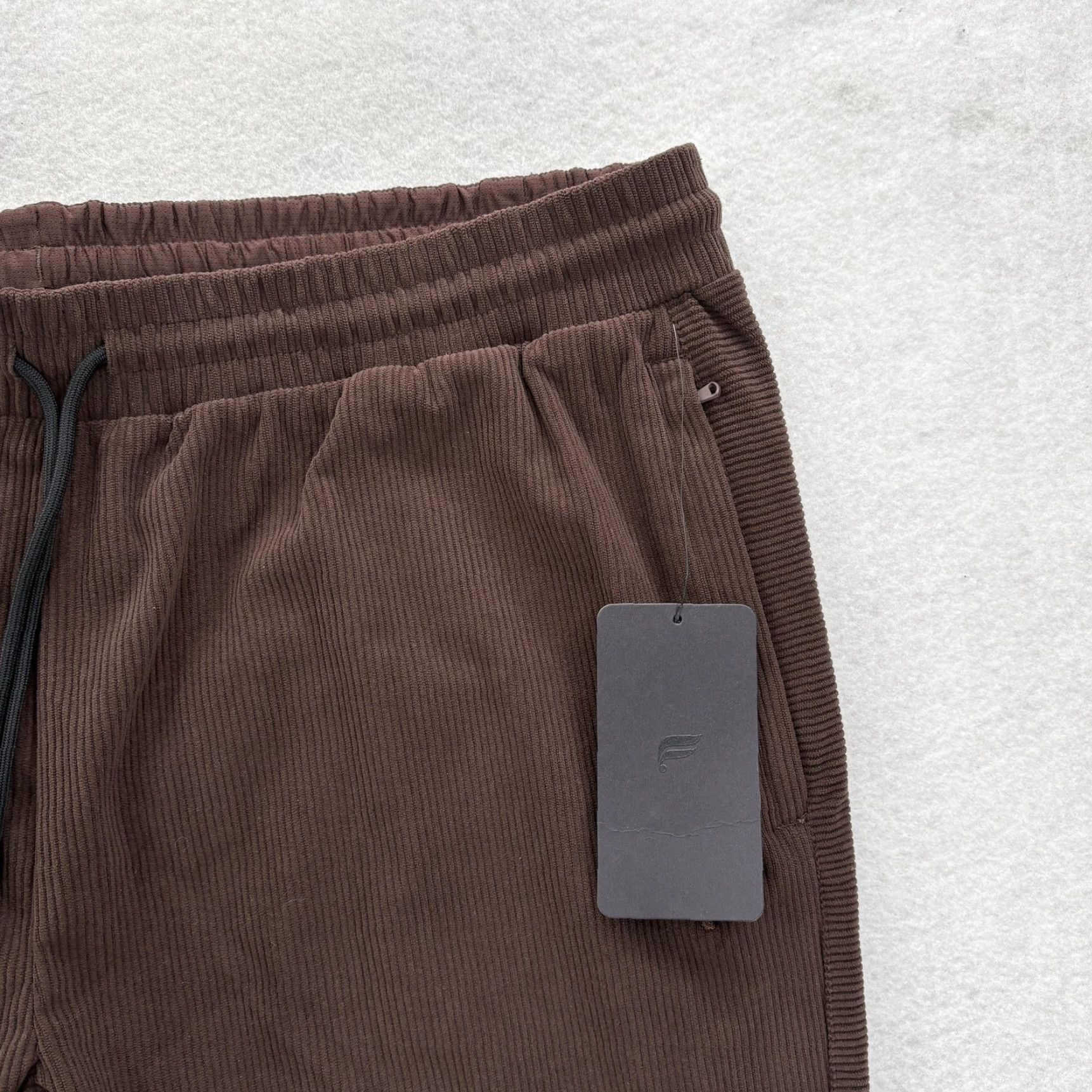 Fabletics Fabletics The Club Cord Pant Mens 2XL Brown Corduroy Sweatpants Zip Pocket NWT Size US 39 - 3 Thumbnail