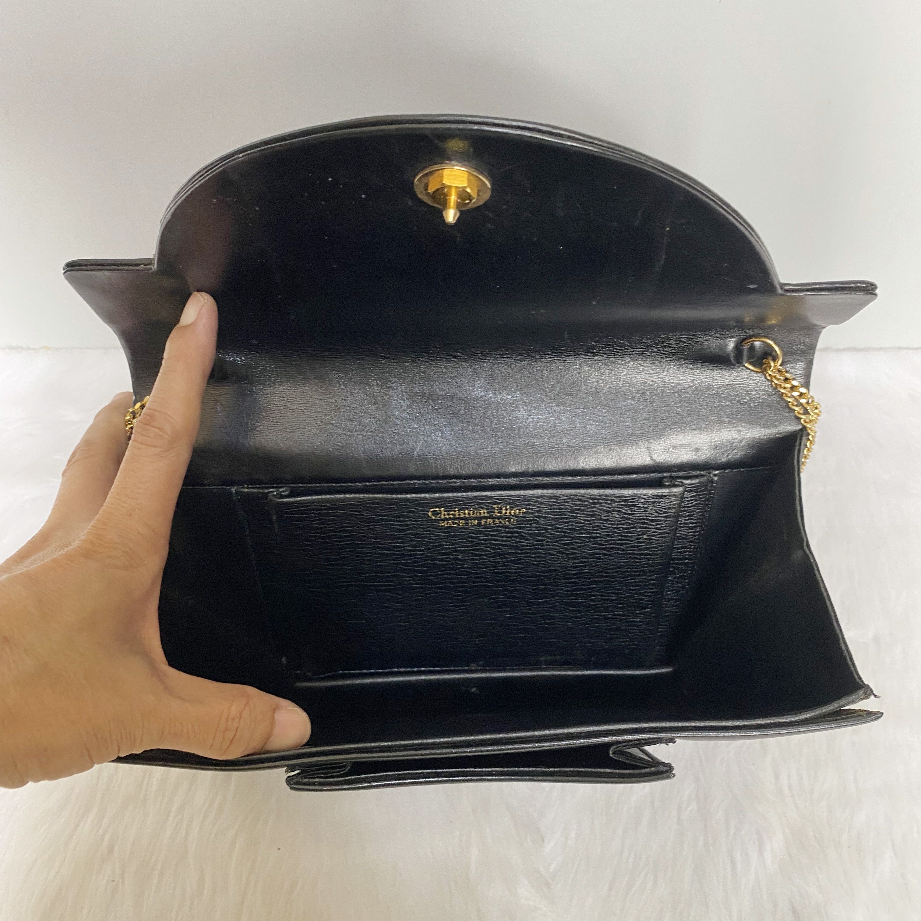 Dior × Vintage Vintage Black Chained Leather Shoulder Bag Size ONE SIZE - 15 Thumbnail