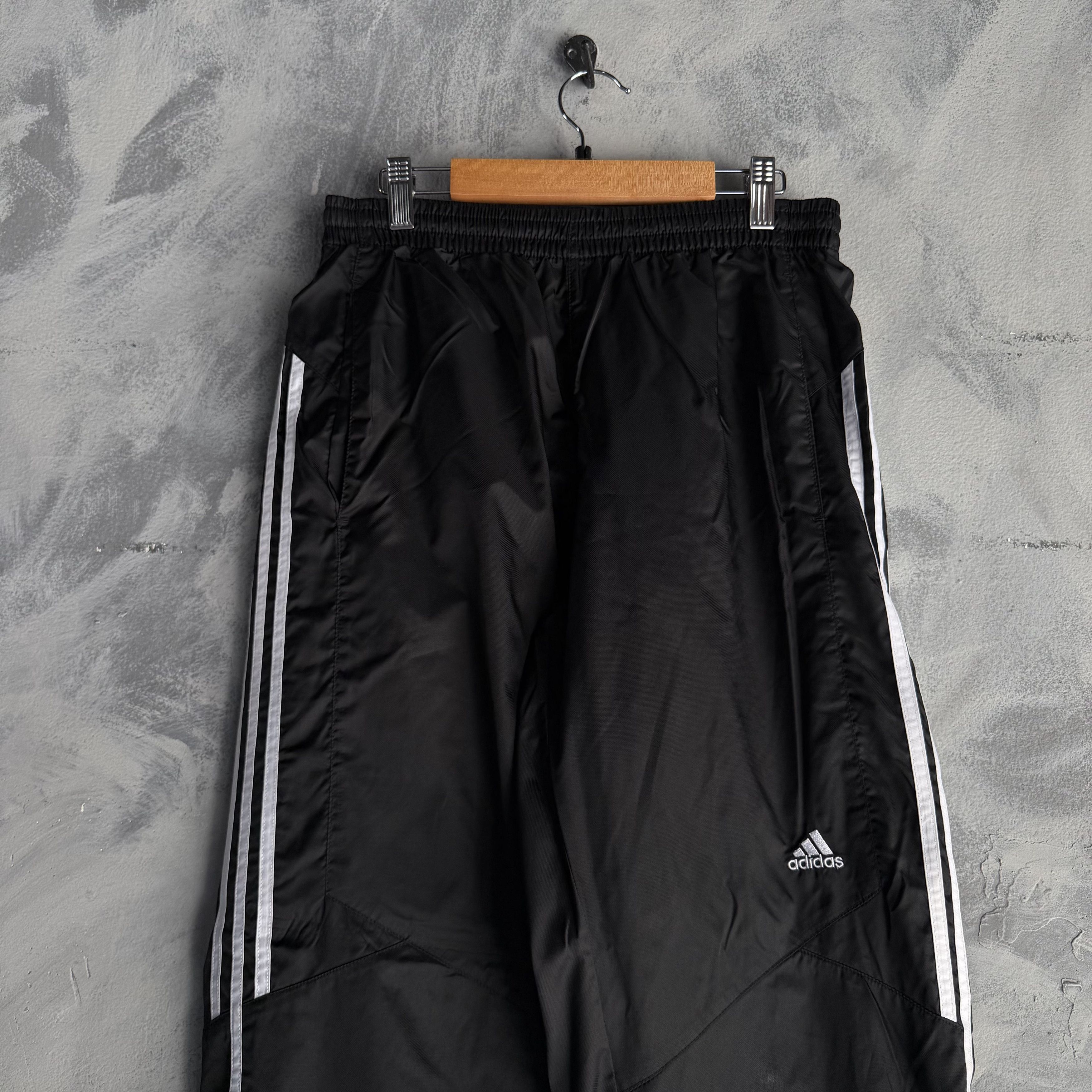 Adidas Vtg Adidas Track Pants White 3 Stripe 90s Logo Zippered Leg Size US 30 / EU 46 - 3 Thumbnail