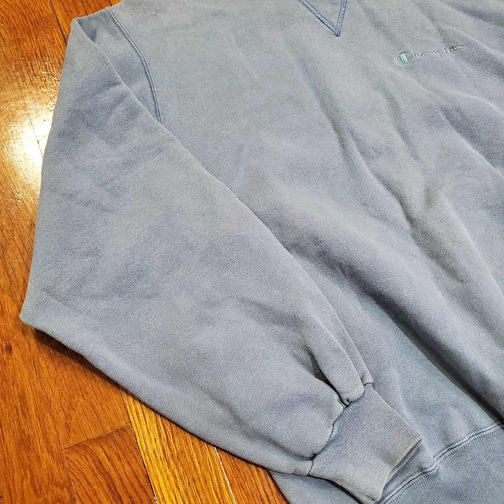 Champion Champion Sweatshirt Mens Medium Blue Embroidered Crewneck Pullover Athletic 90s Size US M / EU 48-50 / 2 - 2 Thumbnail