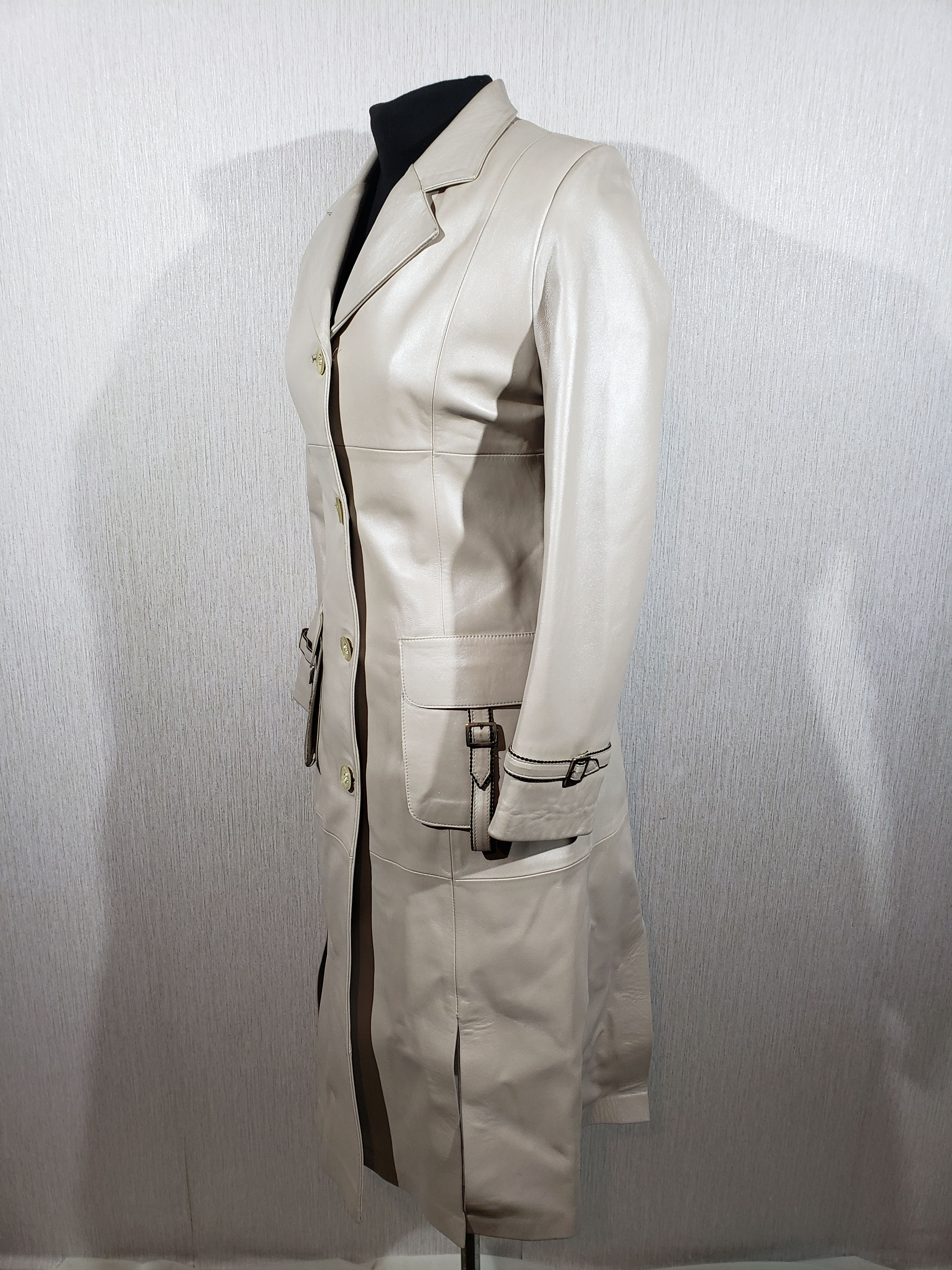 Other Elegant women's long leather jacket. Size M / US 6-8 / IT 42-44 - 2 Thumbnail