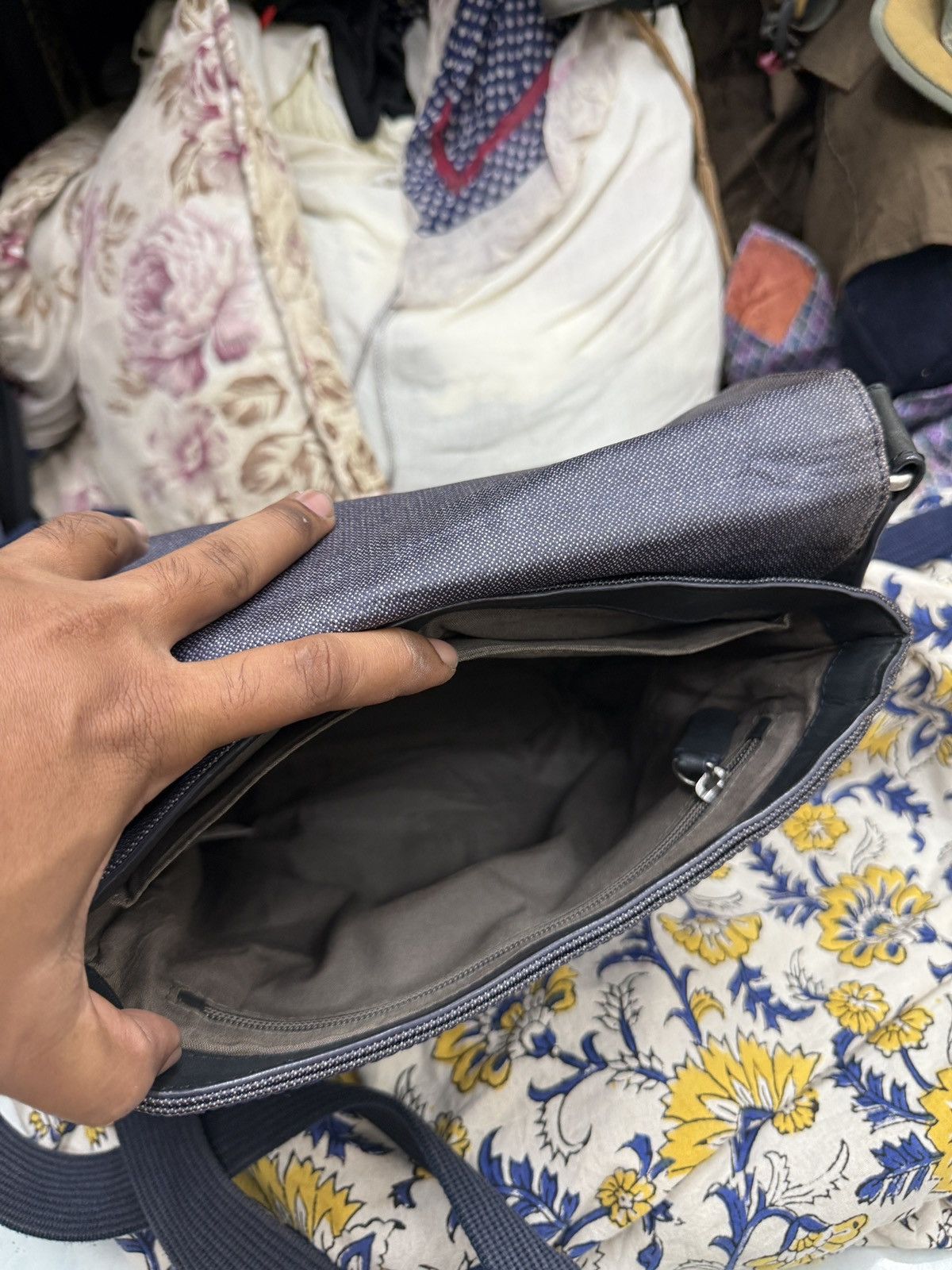 Skagen 🔥🔥🔥ARCHIVE SKAGEN SLING BAG Size ONE SIZE - 12 Thumbnail