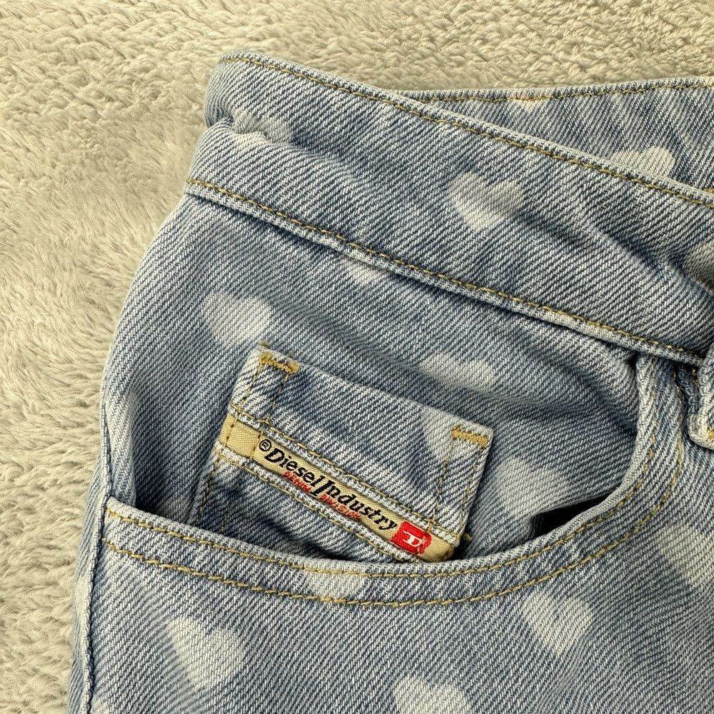 Diesel Diesel Industries heart shaped light blue jeans women's siz Size 28" / US 6 / IT 42 - 6 Thumbnail