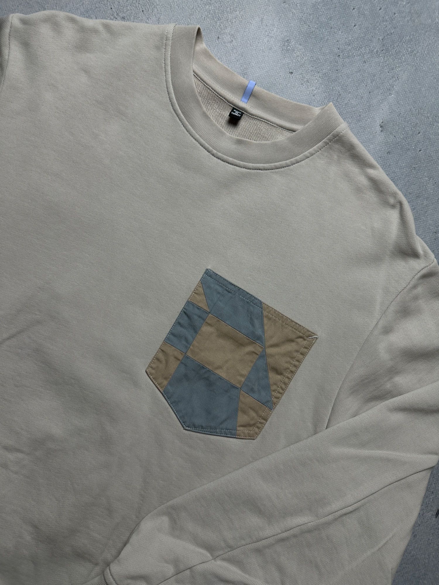 Alexander McQueen McQ Alexander McQueen Beige Off-White Patchwork Sweatshirt Size US S / EU 44-46 / 1 - 4 Thumbnail