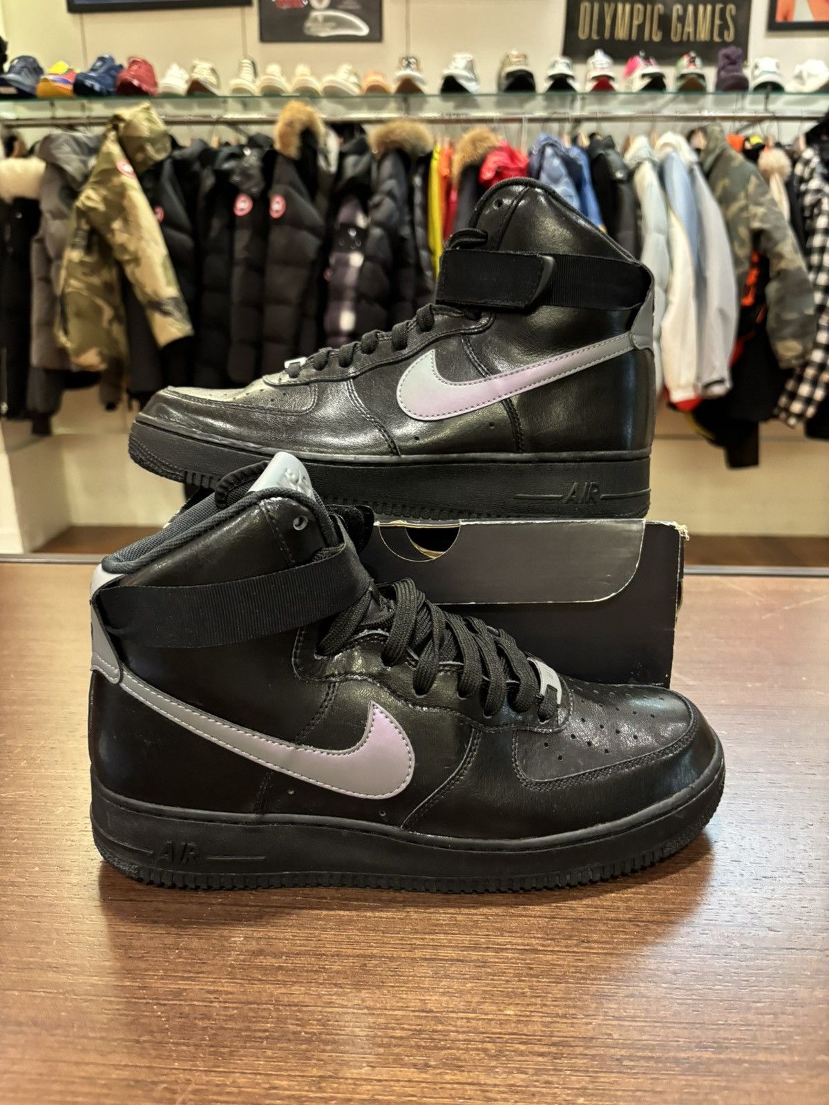 Nike Air Force 1 High ‘07 LV8 ‘Black’ Size US 9.5 / EU 42-43 - 2 Thumbnail