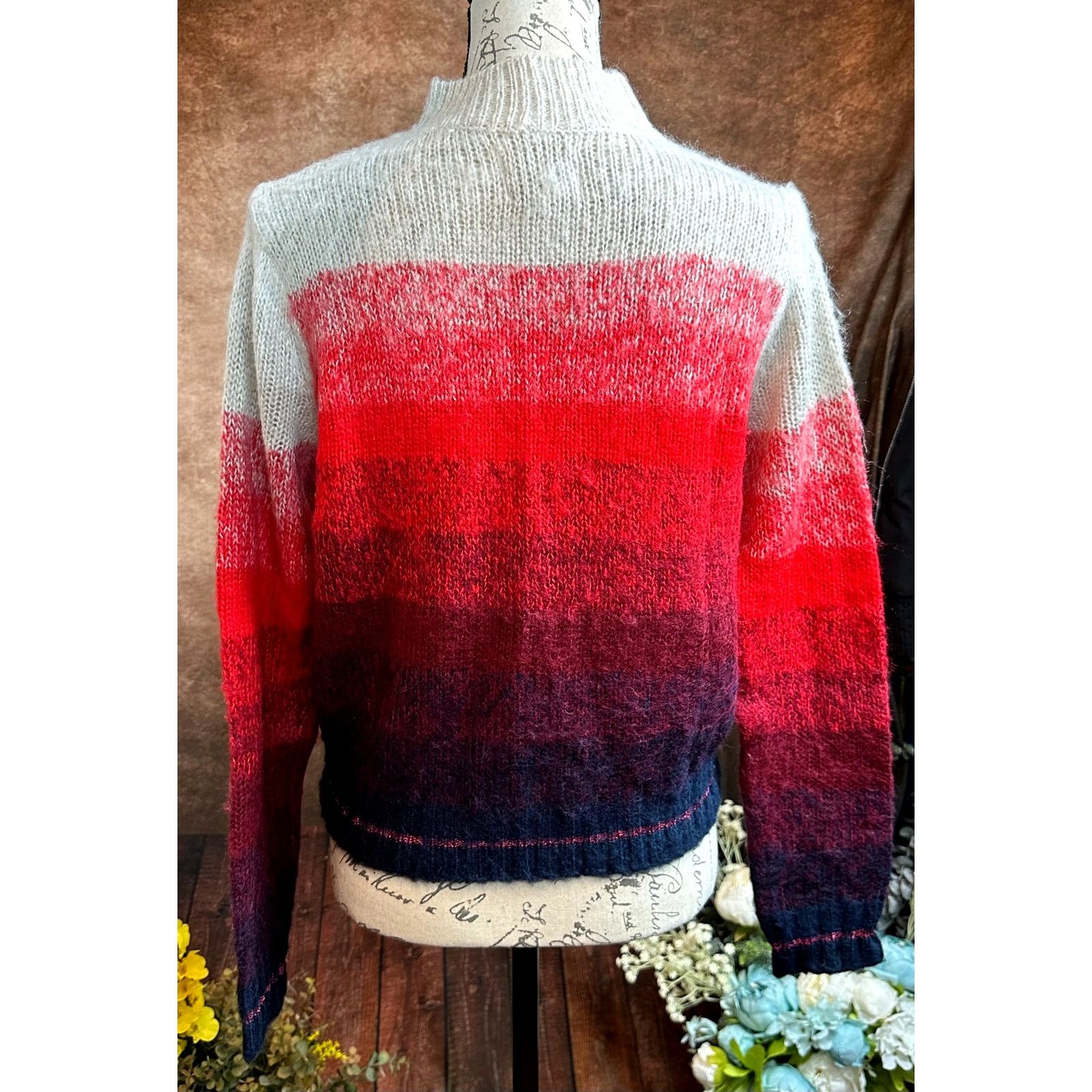 American Eagle Outfitters Red Ombre Mock Neck Soft American Eagle Outfitters Sweater M Size M / US 6-8 / IT 42-44 - 11 Thumbnail