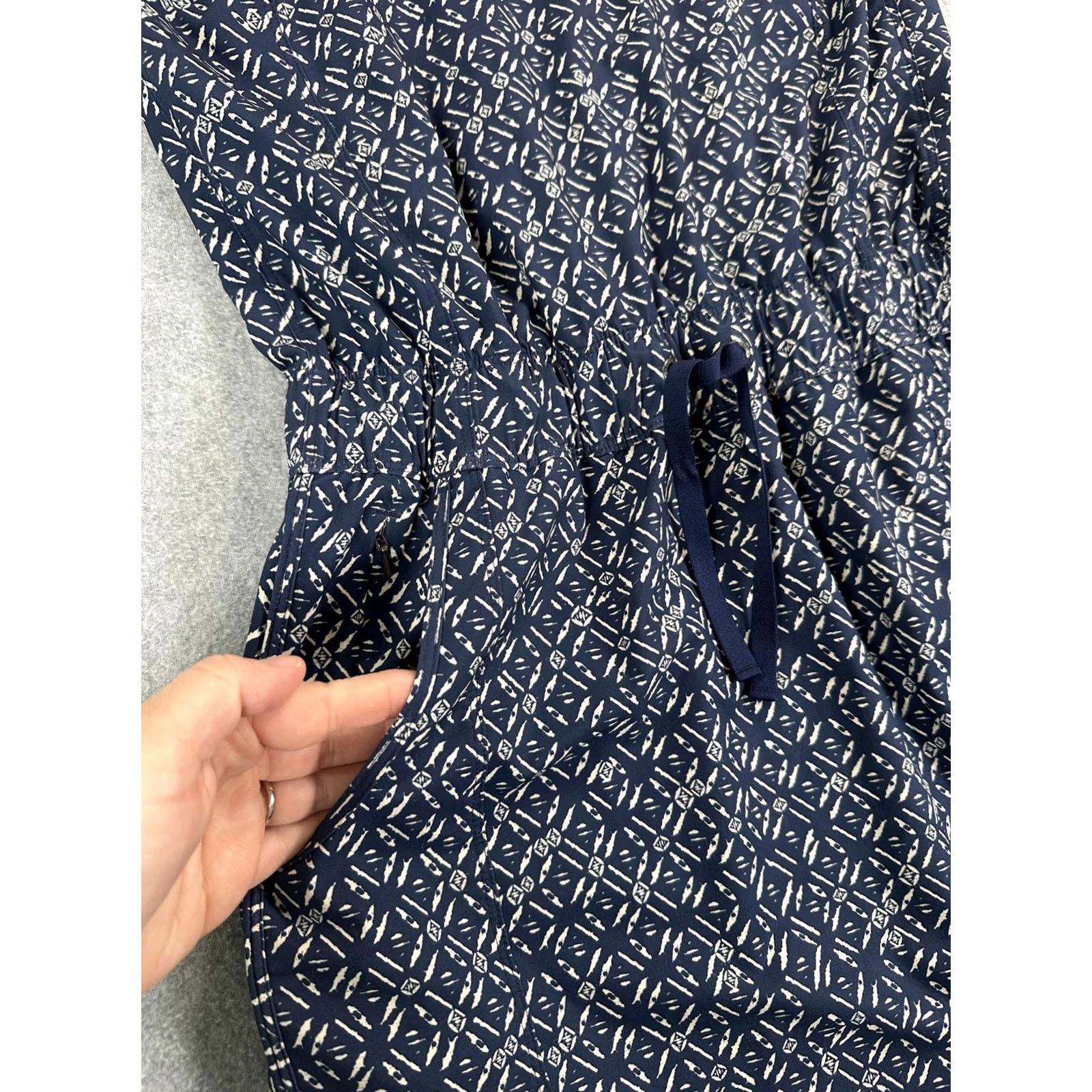 Patagonia Patagonia Dress Womens Small Blue Geometric Tank Sundress Pockets Drawstring Sleeveless Short Shirt? Size S / US 4 / IT 40 - 6 Thumbnail