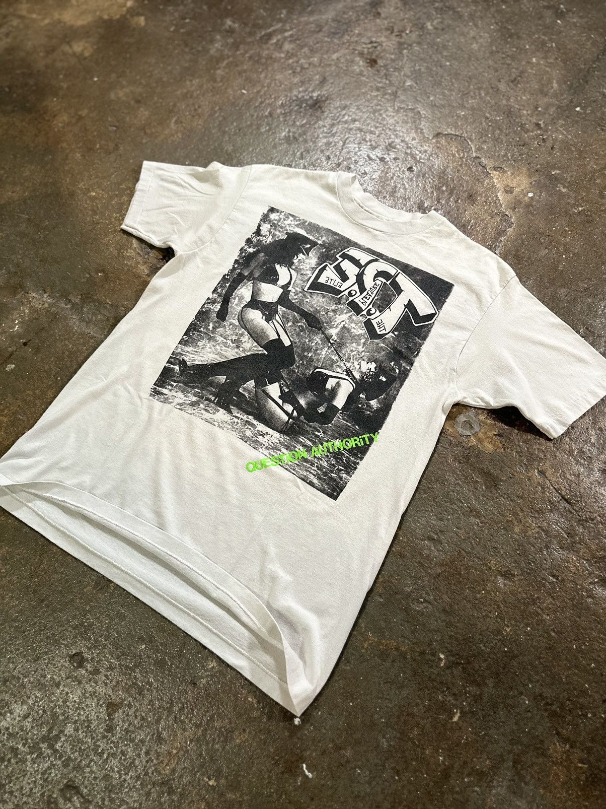 Vintage VINTAGE THE PLEASURE ELITE SHIRT SZ L WHT SINGLE STITCH RARE Size US L / EU 52-54 / 3 - 3 Thumbnail