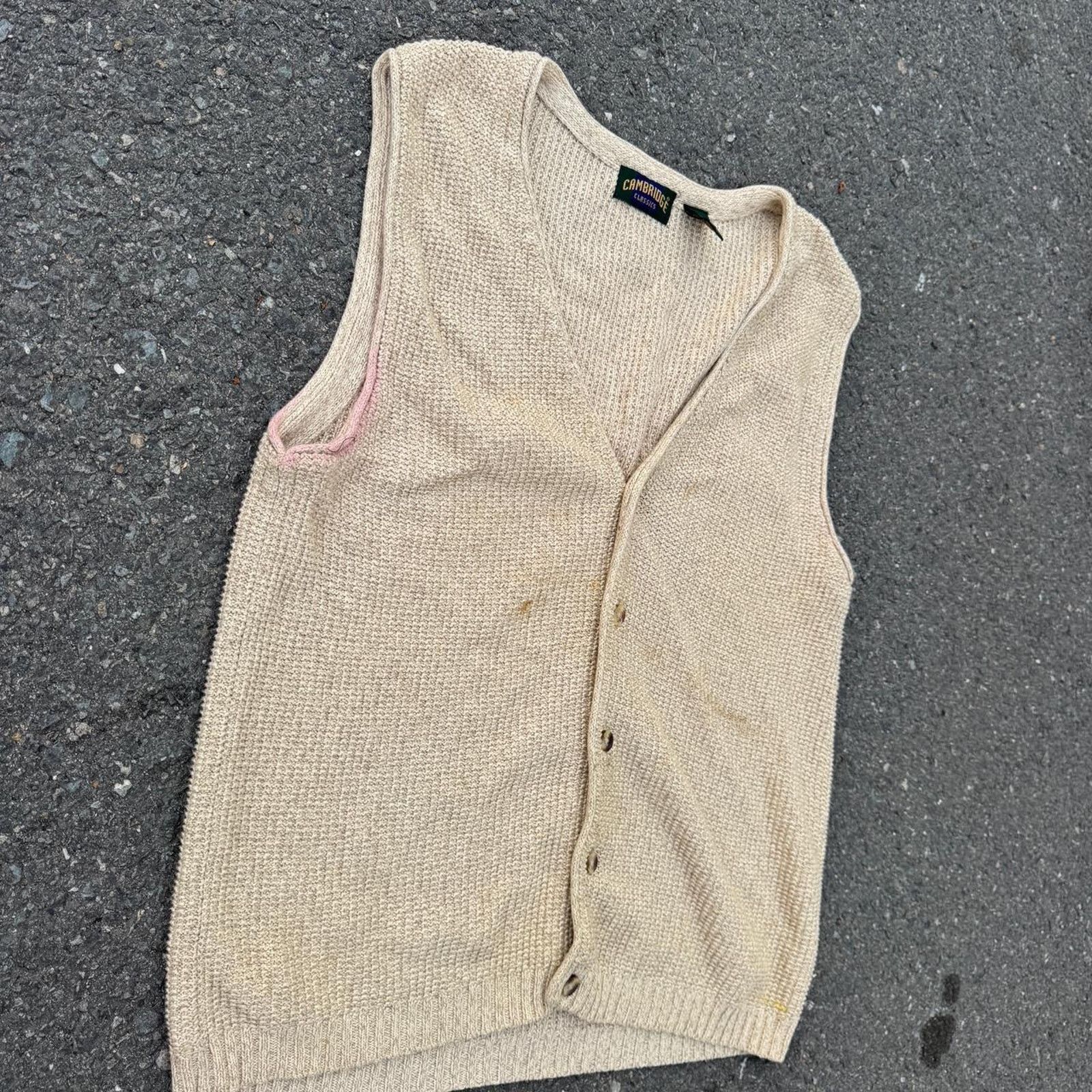 Cambridge Satchel Company Vintage Cambridge Classics Sweater Vest – Size Medium Size US M / EU 48-50 / 2 - 2 Thumbnail